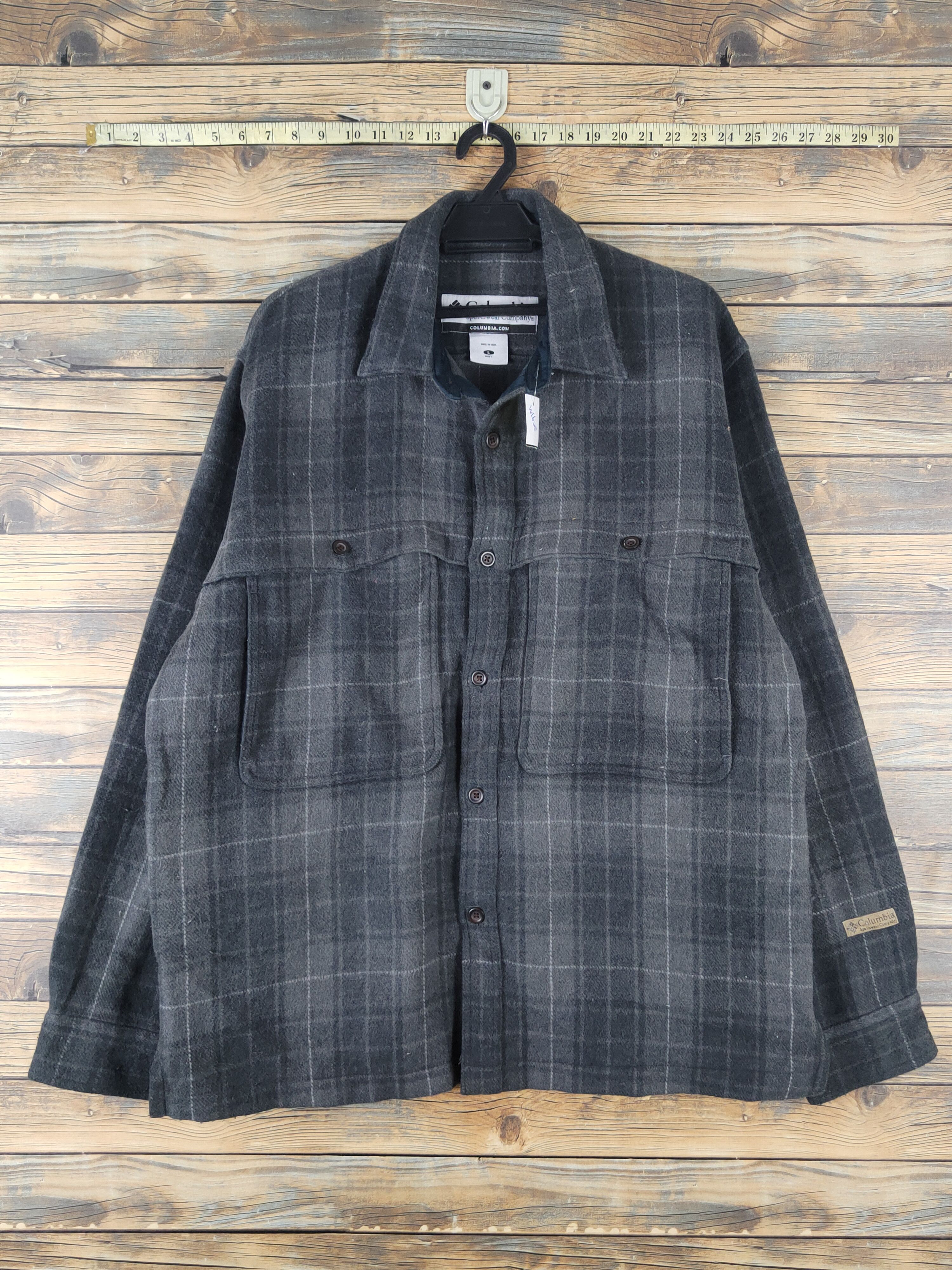 Columbia × Japanese Brand × Vintage Columbia Dark Gray Wool shirt #W1625 Size US L / EU 52-54 / 3 - 1 Thumbnail