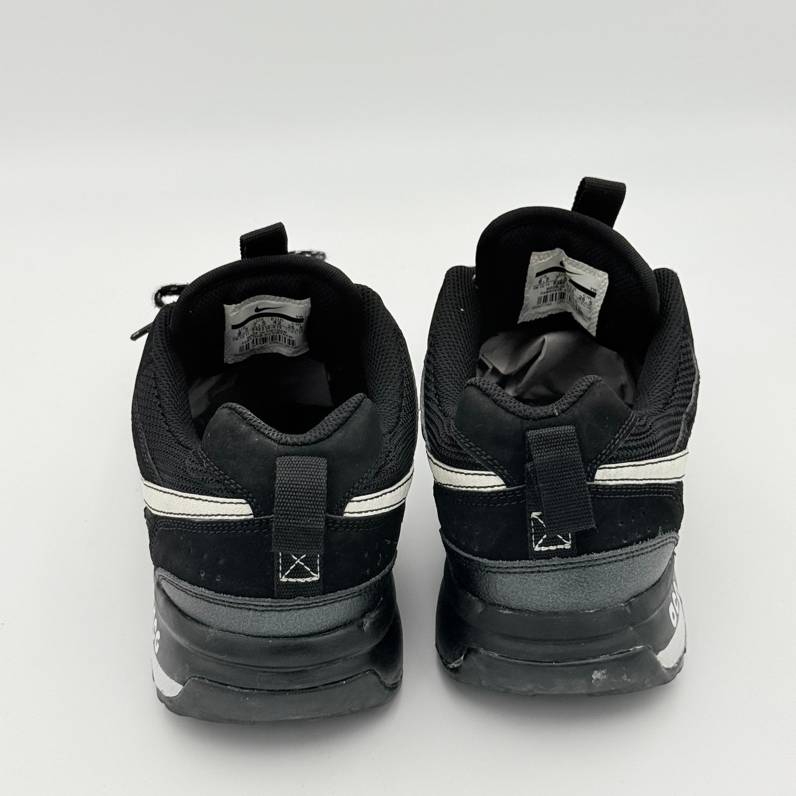 Nike Nike ACG Air Rongbuk Black White Trail Running Shoes Size US 8.5 / EU 41-42 - 2 Thumbnail