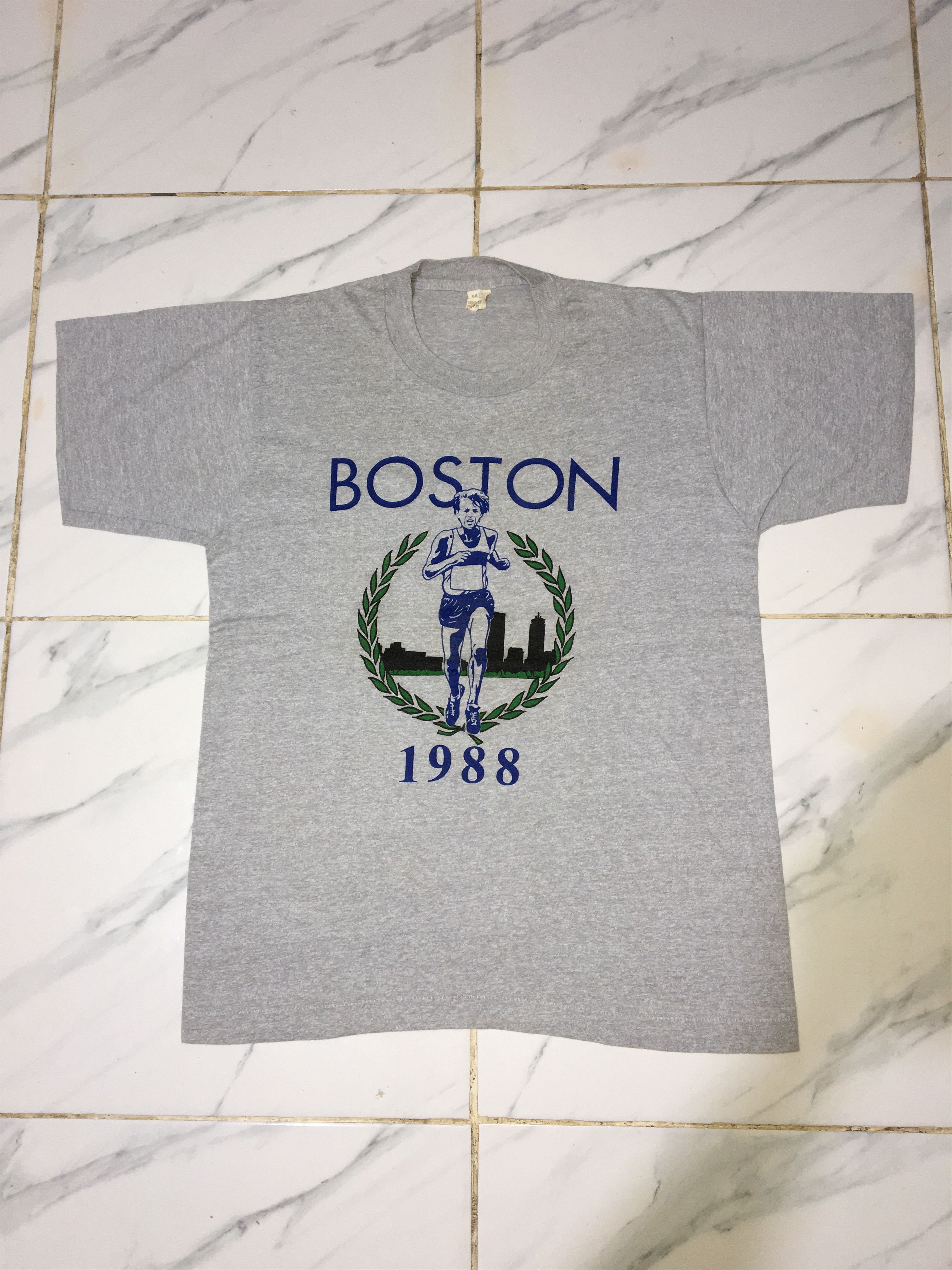 Vintage Vintage Boston Tshirt Size US M / EU 48-50 / 2 - 1 Thumbnail