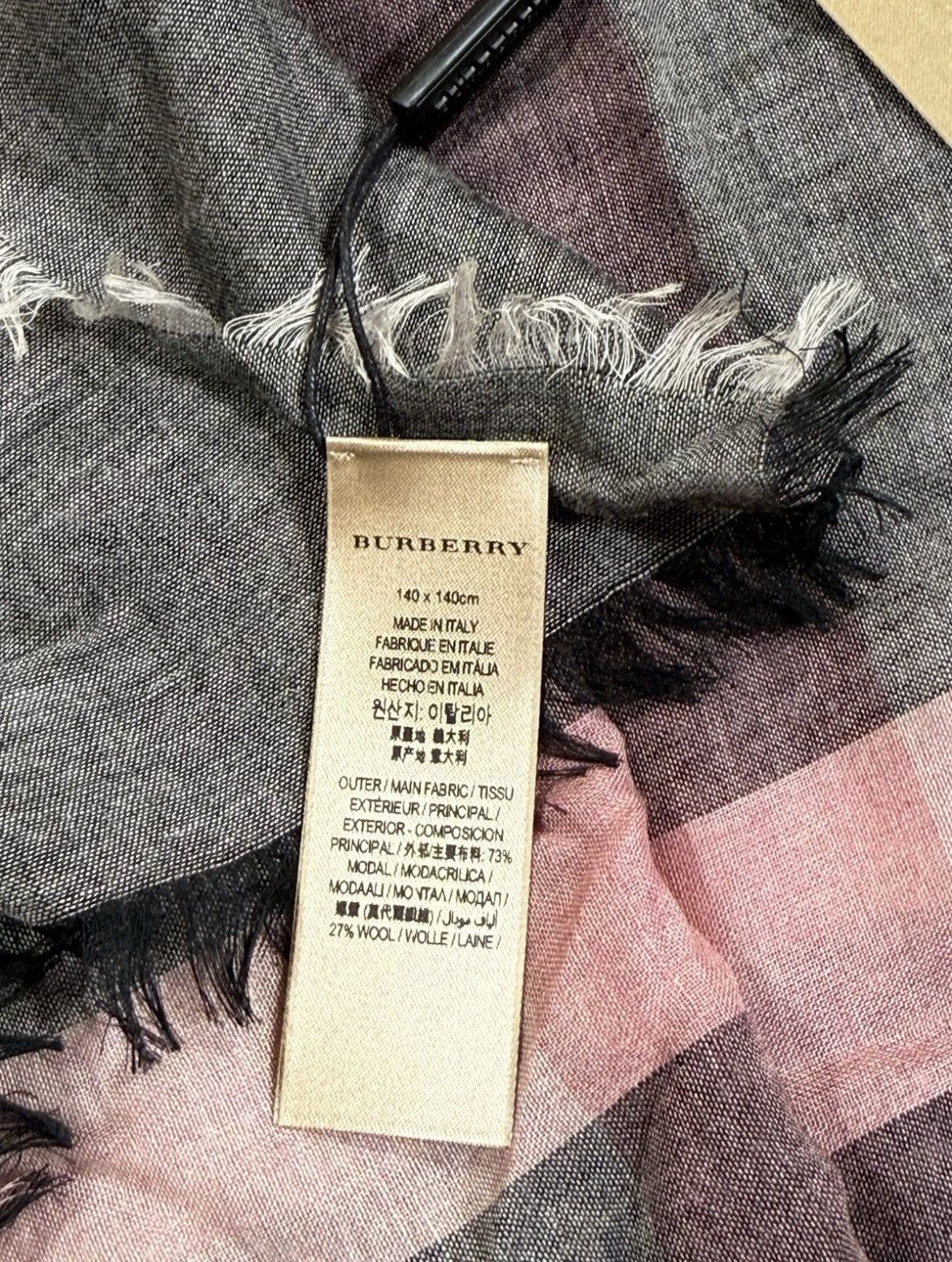 Burberry Burberry London England Scarf Grey Pink Adult Unisex NWT Size ONE SIZE - 4 Thumbnail