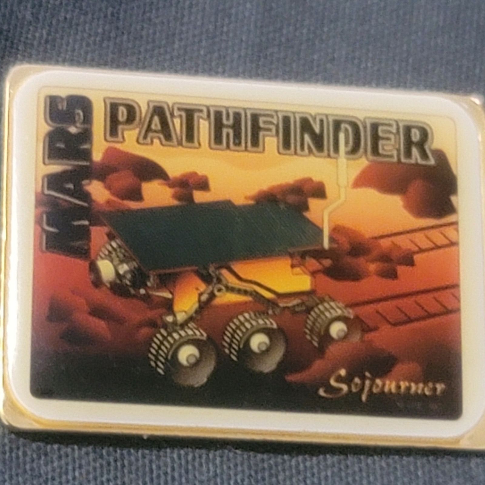 The Unbranded Brand Vtg Sojourner Mars Pathfinder Lapel Pin Size ONE SIZE - 2 Thumbnail