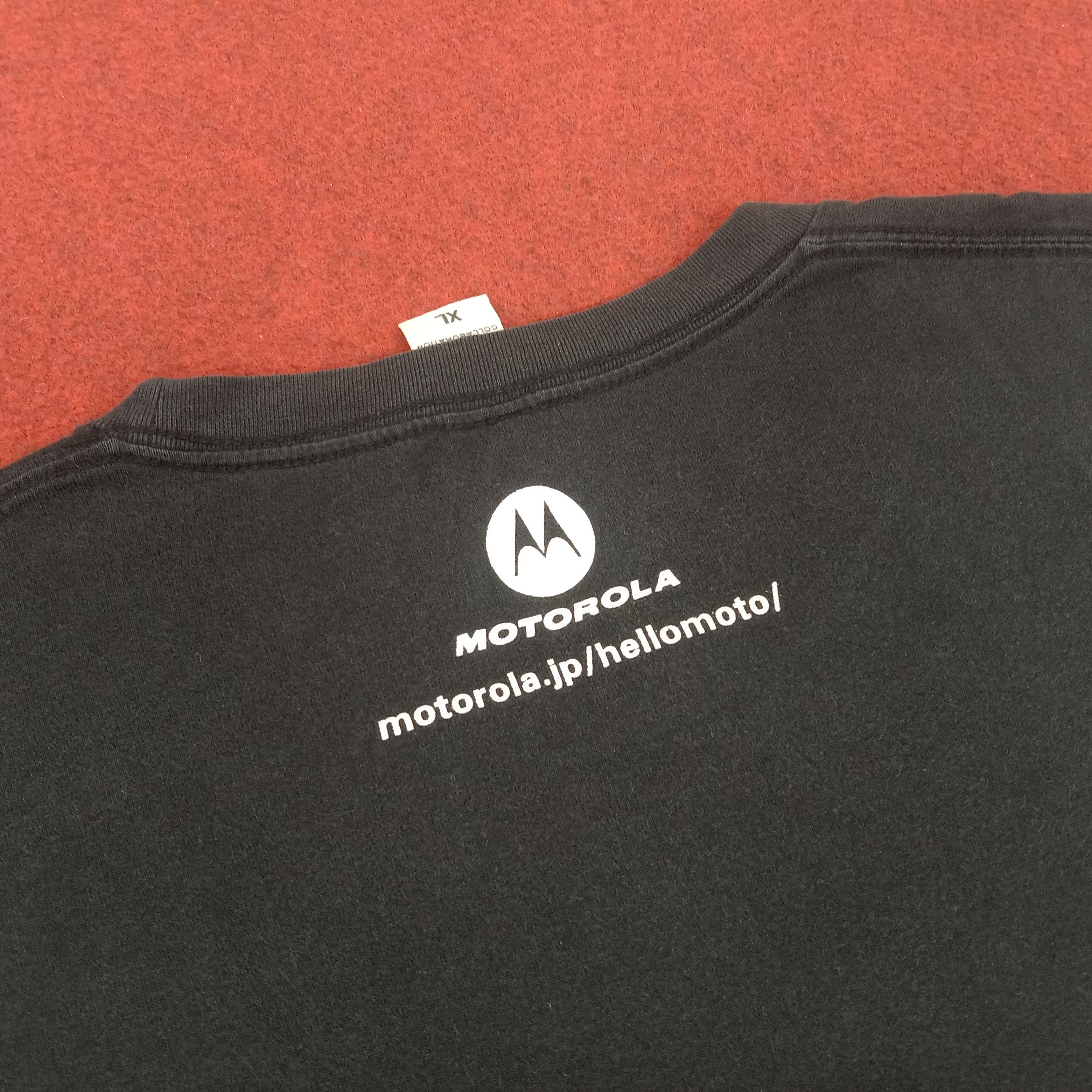 Motorola Motorola Center Logo Design Hand Phone Promo Tshirt Size US XL / EU 56 / 4 - 4 Thumbnail