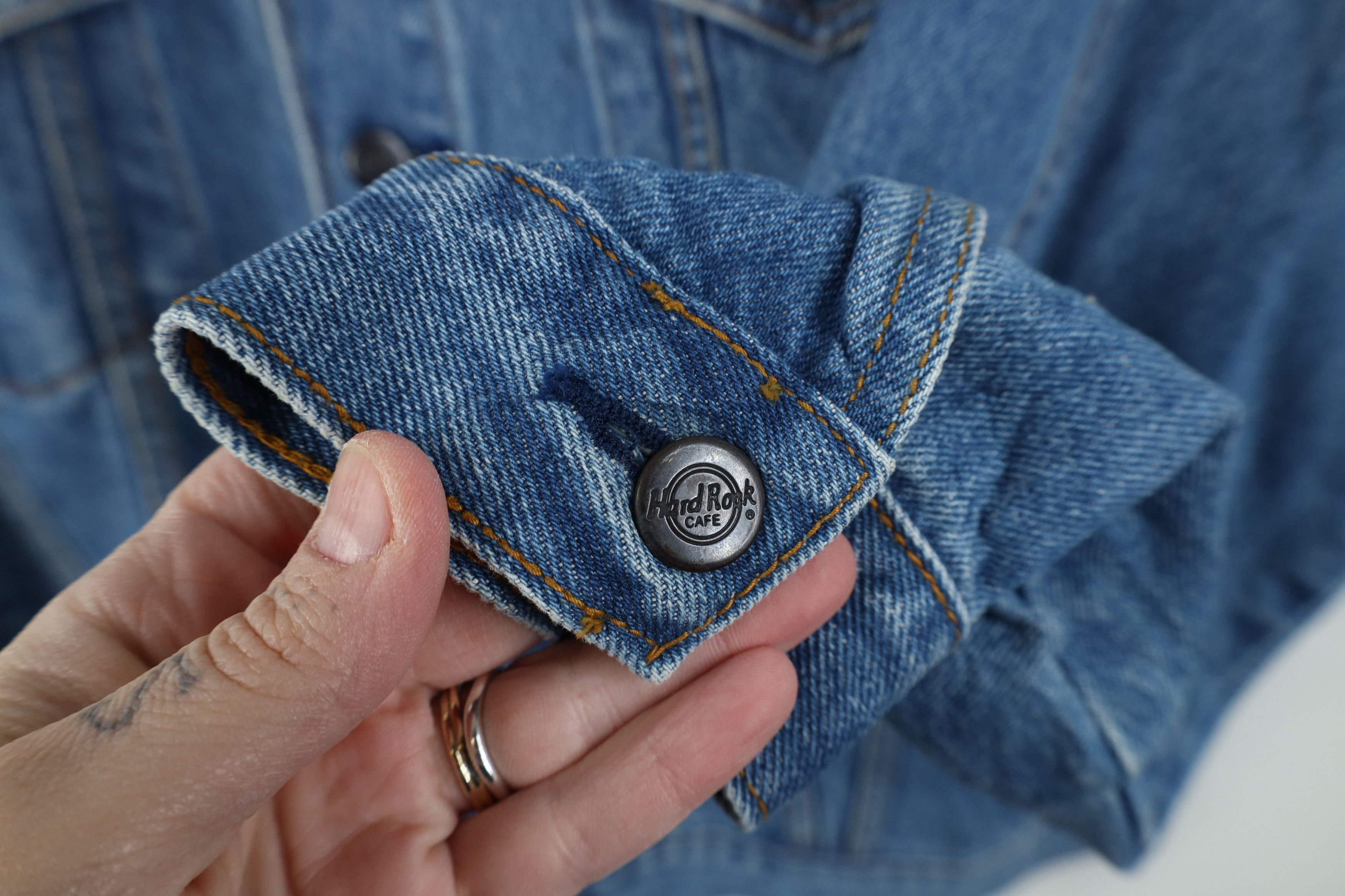 Hard Rock Cafe Vintage 90s Hard Rock Cafe New York Denim Trucker Jacket Size US L / EU 52-54 / 3 - 5 Thumbnail