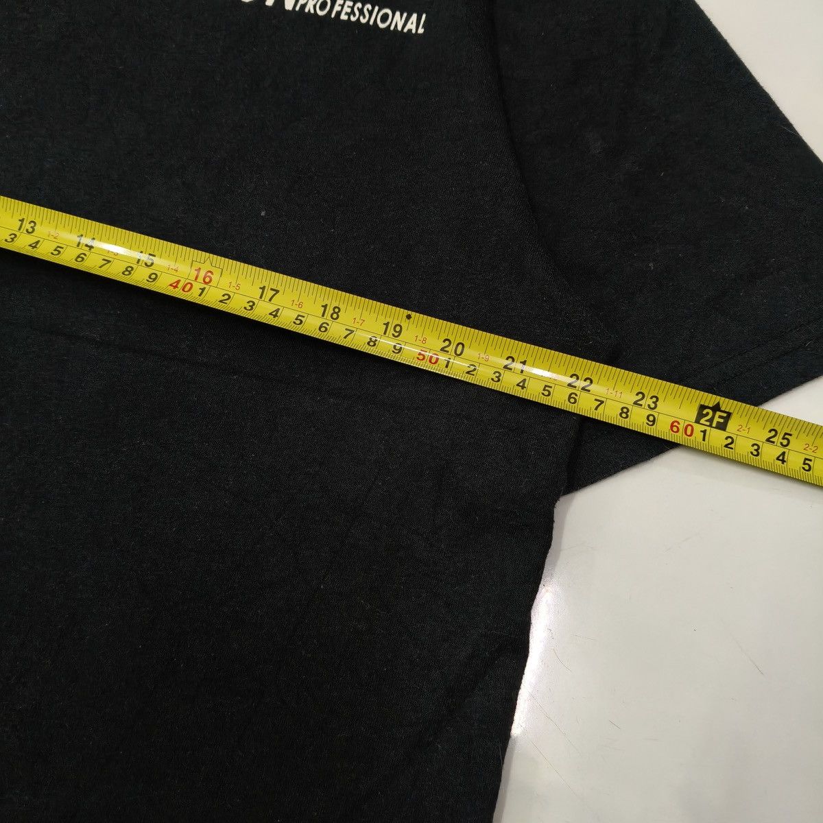 Vintage Vintage LEON THE PROFESSIONAL 1994 Movie Mathilda Tshirt Size US XL / EU 56 / 4 - 10 Thumbnail