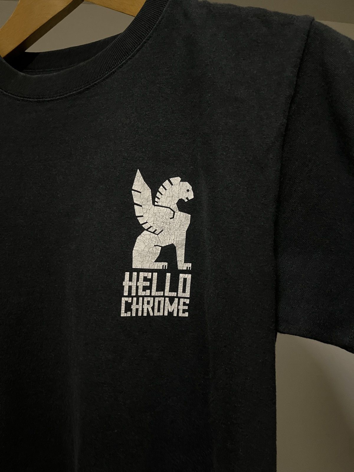 Chrome Industries Japan Edition in Black, Women's — image 4 of 6