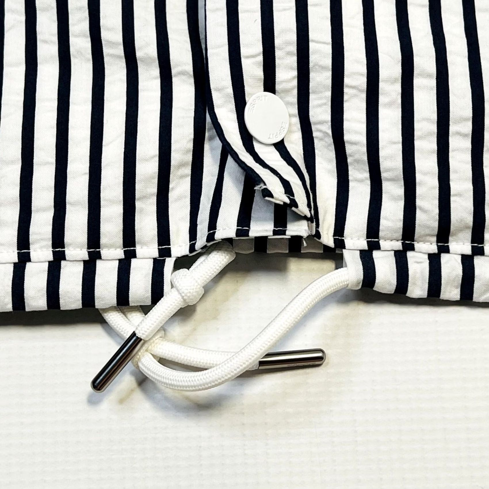 Esprit Esprit Jacket Womens M Black White Striped Button Up Drawstring Lightweight Windbreaker Size M / US 6-8 / IT 42-44 - 4 Thumbnail