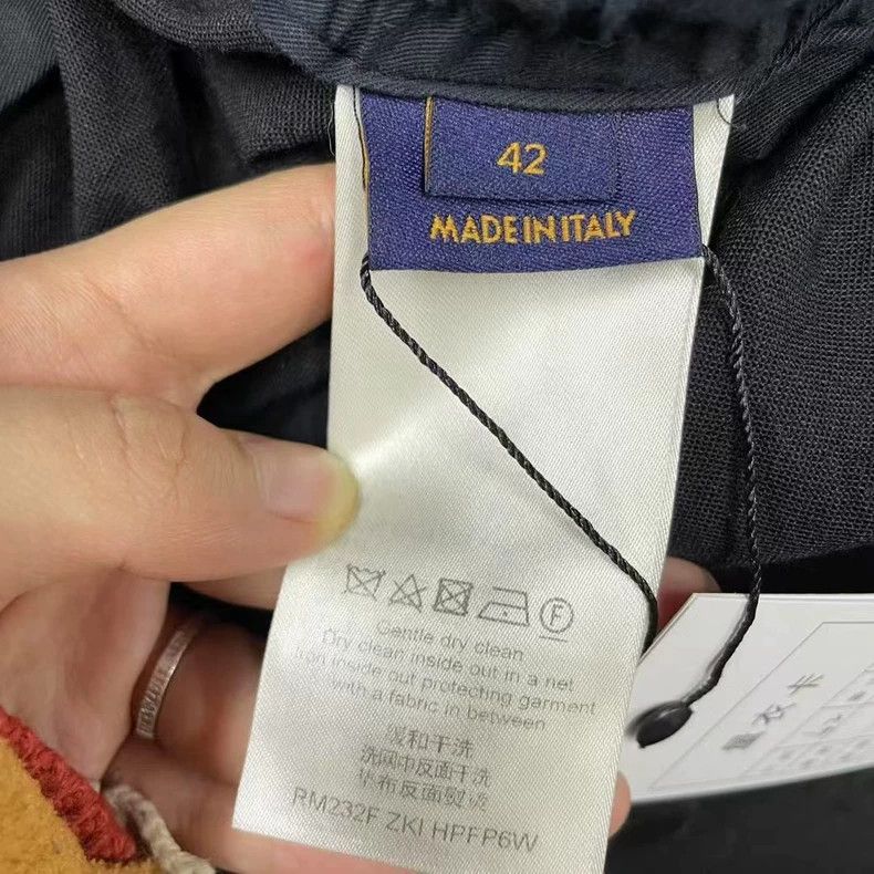 Louis Vuitton Louis Vuitton Black dark pattern full print logo drawstring Size US 42 / EU 58 - 3 Thumbnail