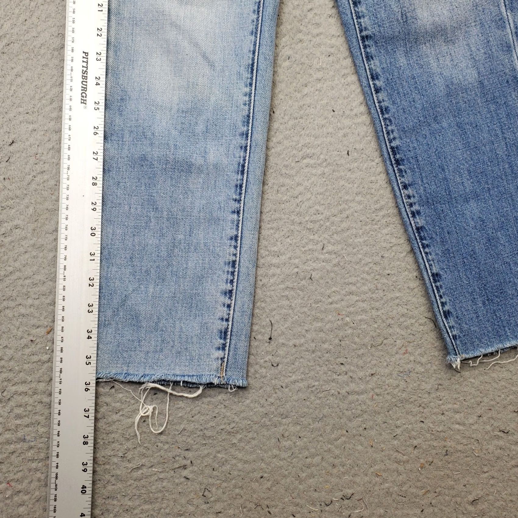 Vintage BLANKNYC The Madison Crop Jeans Womens 25 Blue Denim Raw Hem Whiskered High-Rise Jeans Size 42" / US 20 - 3 Thumbnail
