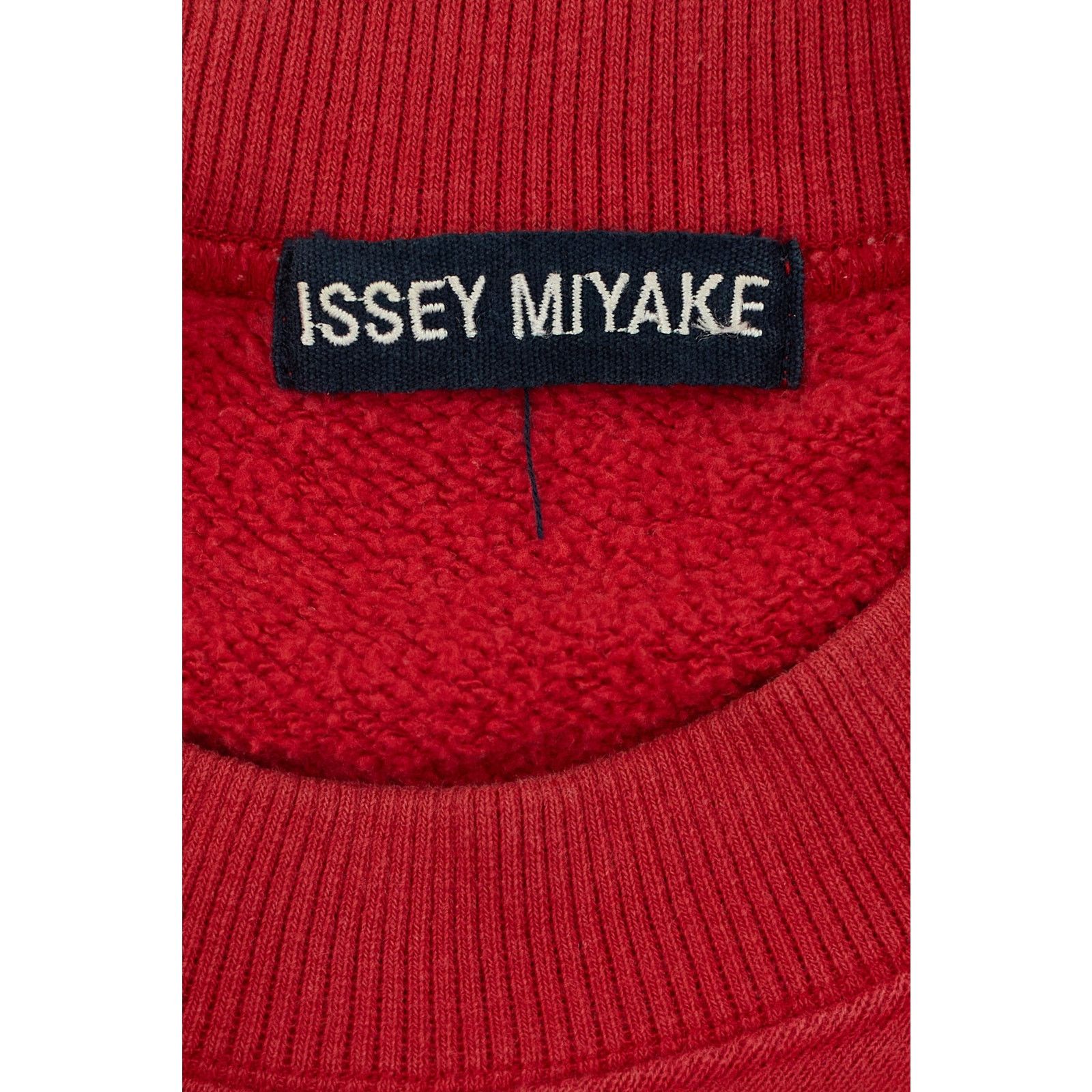 Issey Miyake Red Crewneck Sweater Size US M / EU 48-50 / 2 - 4 Thumbnail
