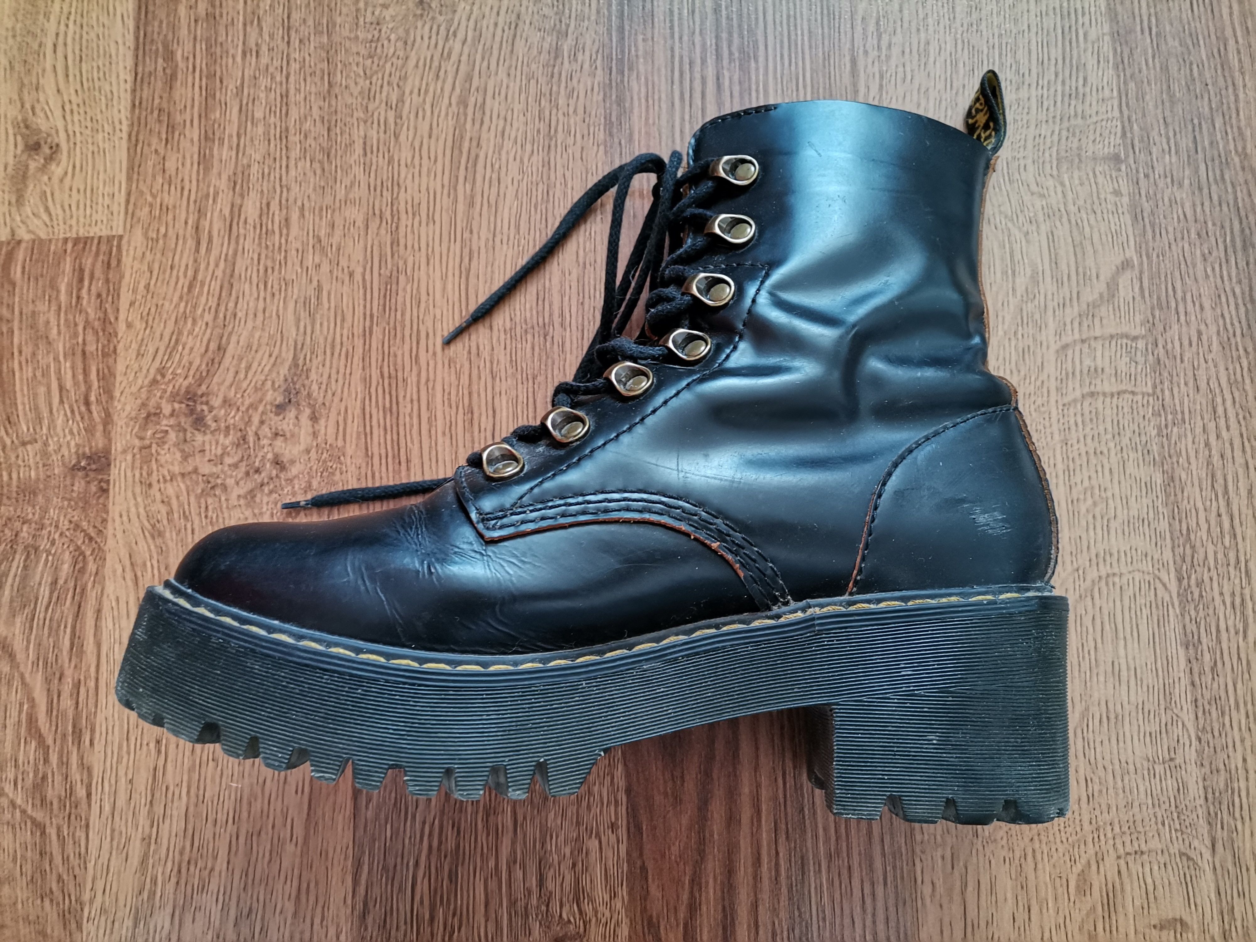 Dr. Martens Dr. Martens Women's Boots Size US 9 / IT 39 - 6 Thumbnail