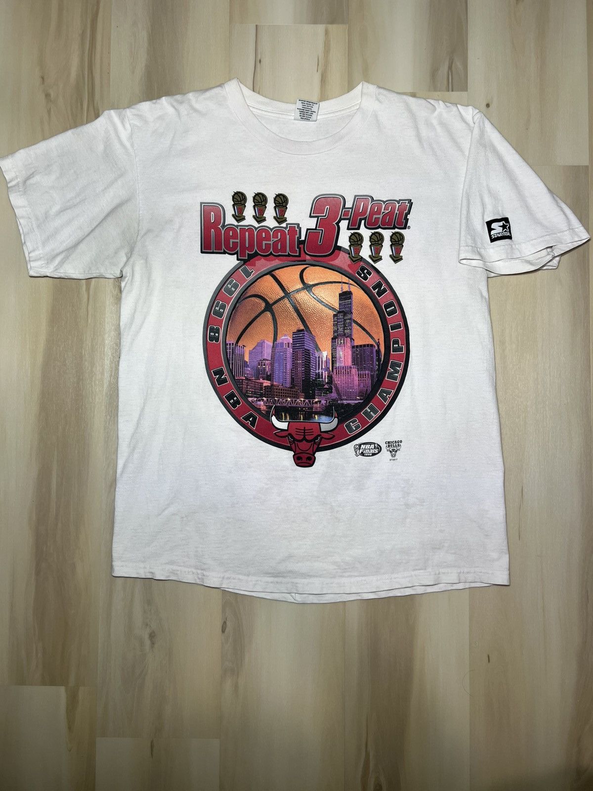 Starter 1998 Chicago Bulls Repeat 3-Peat NBA Champions Starter Sz L Size US L / EU 52-54 / 3 - 1 Thumbnail