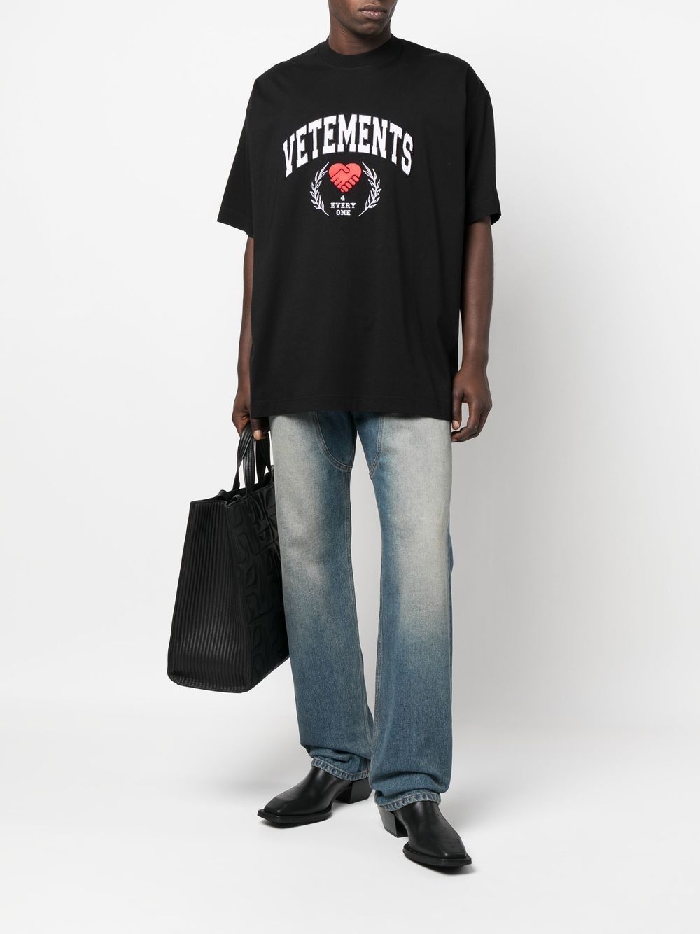 Vetements Black Embroidered Solidarity Logo Oversized T-Shirt Size M / US 6-8 / IT 42-44 - 5 Thumbnail