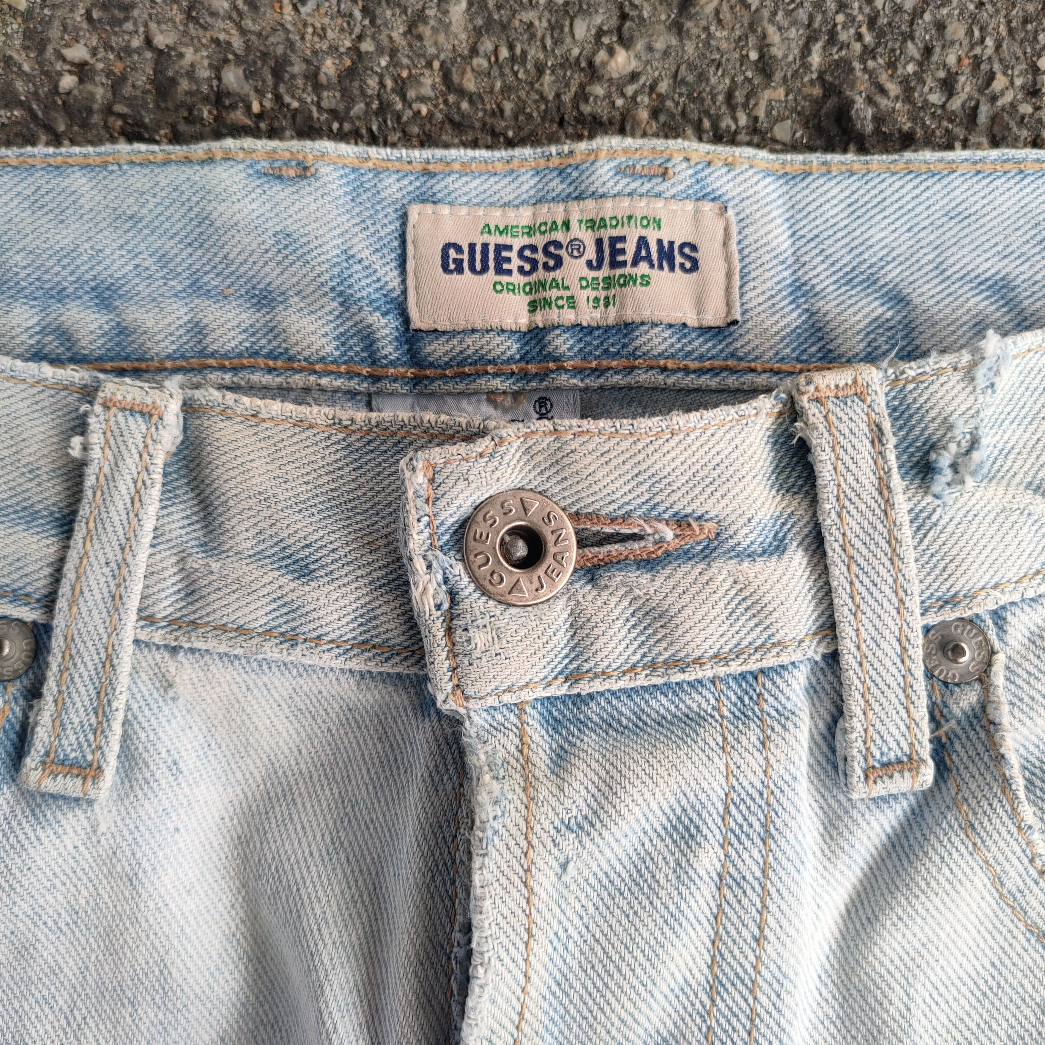 Guess VINTAGE GUESS BUTTON FLY FADED BLUE JEANS DENIM PANTS Size US 32 / EU 48 - 6 Thumbnail