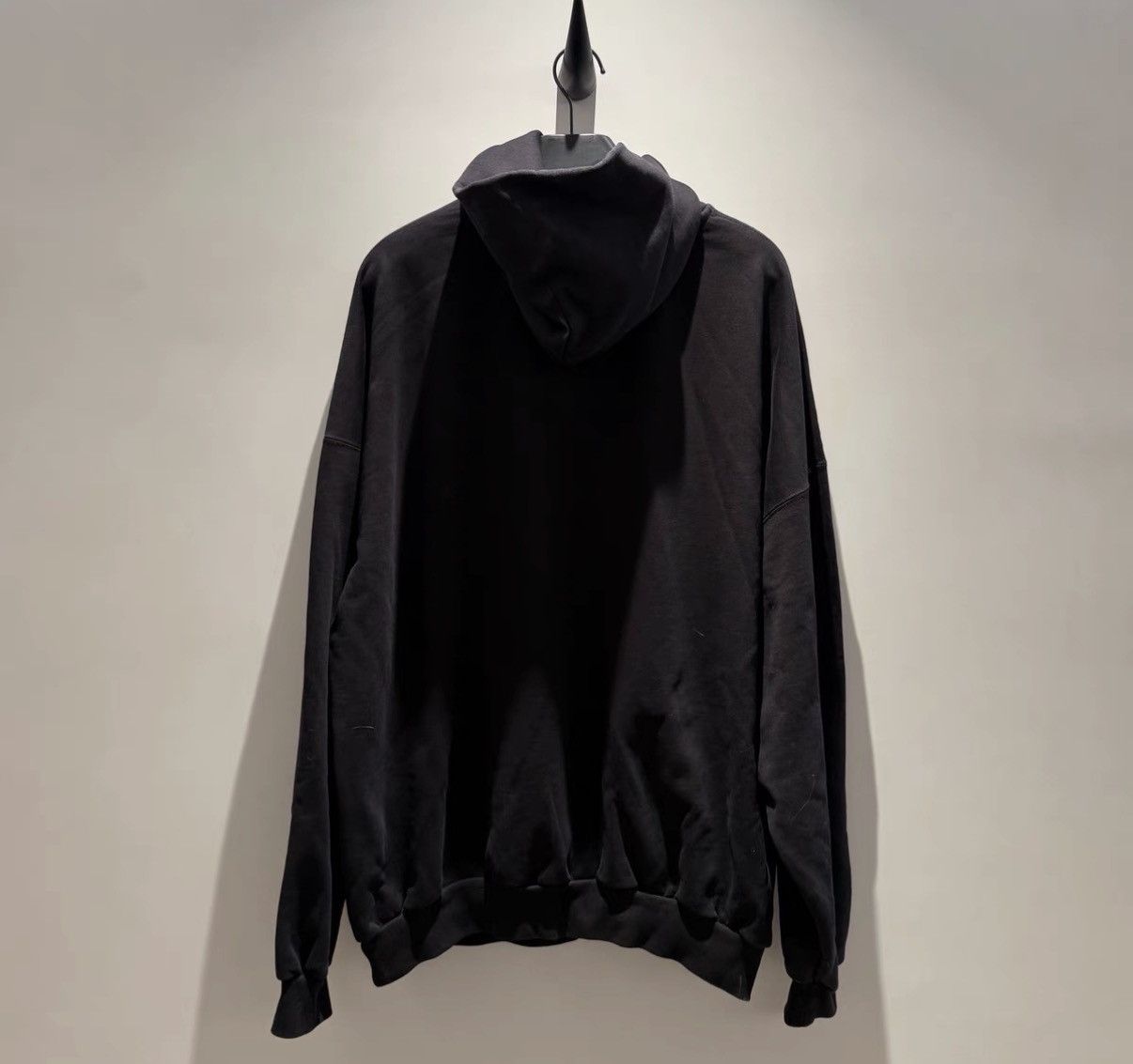 Balenciaga BALENCIAGA Embroidered Logo Hoodie / Long Sleeve Size US S / EU 44-46 / 1 - 3 Thumbnail