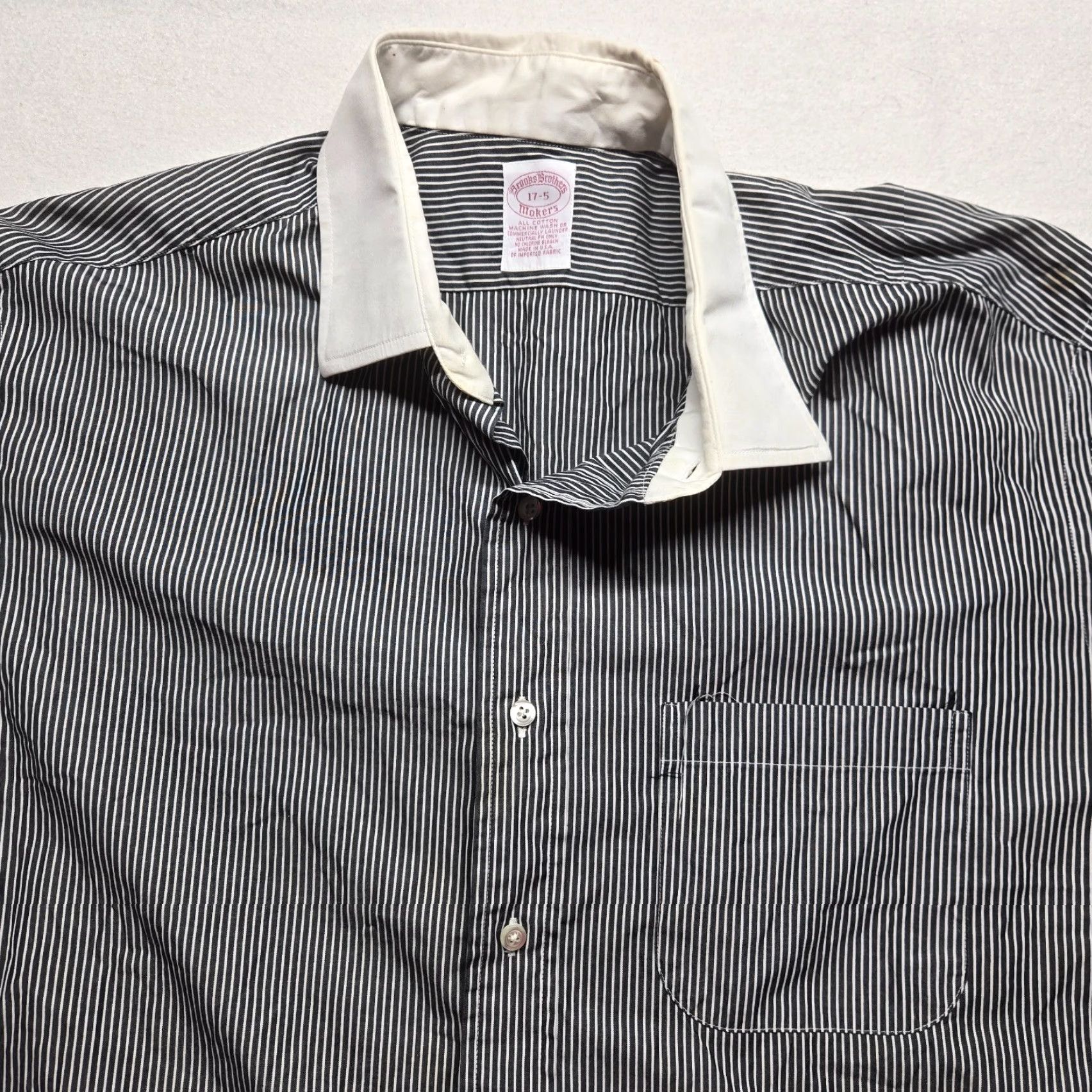 Brooks Brothers VINTAGE Brooks Brothers Dress Shirt Men Large Black White Stripe Long Sleeve Button-Down Non-Iron 17 Size US XL / EU 56 / 4 - 2 Thumbnail