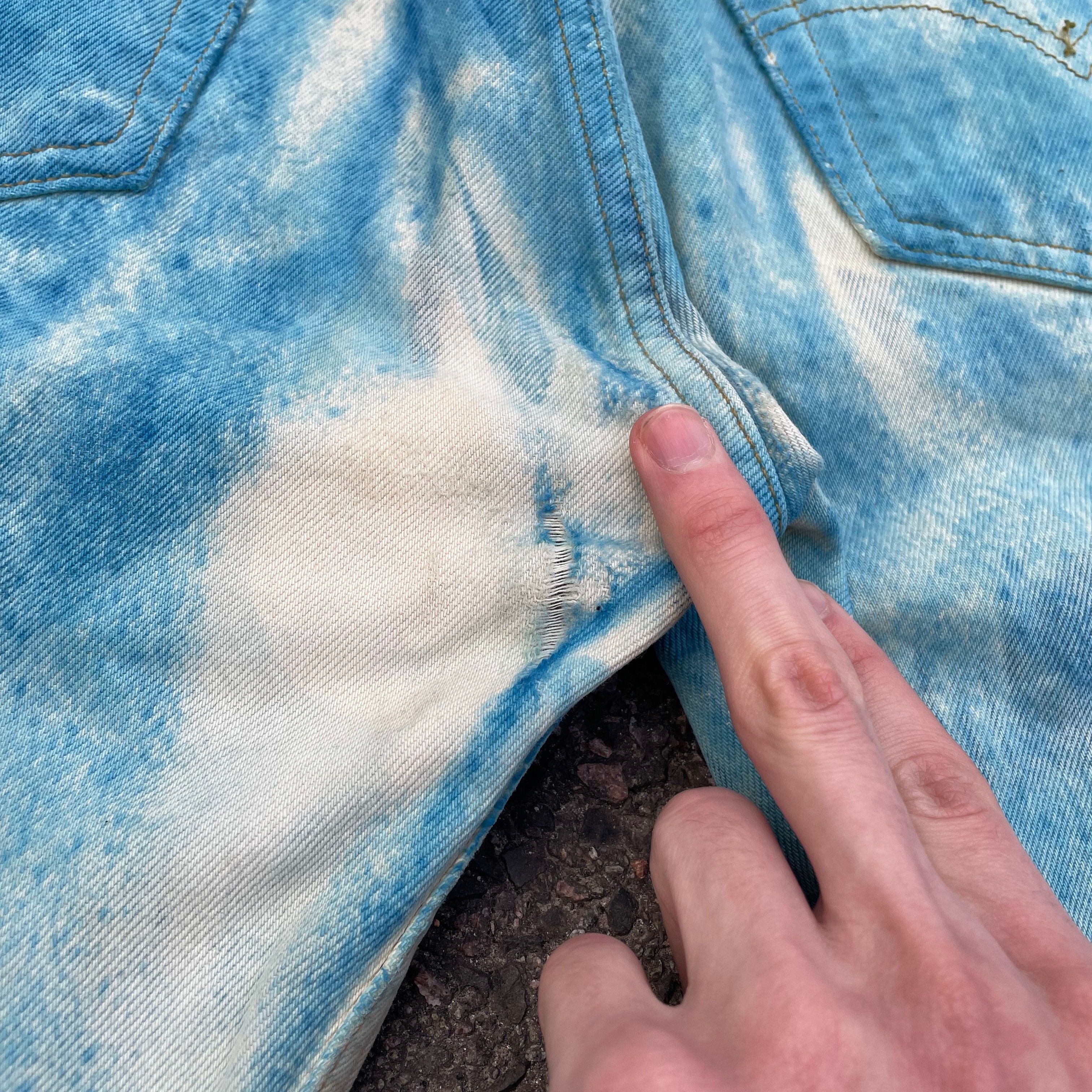 Levi's Custom Levi’s 32x32 Blue Art Print Jeans Y2K Grunge Size US 32 / EU 48 - 18 Thumbnail