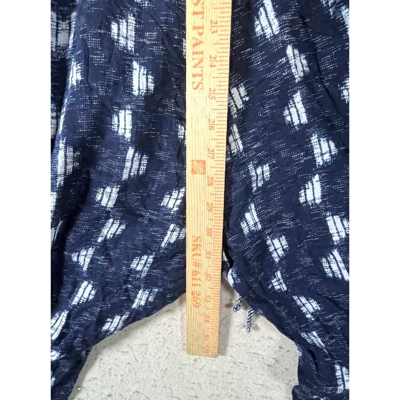 Velvet Velvet by Graham & Spencer Jumpsuit Womens Abstract Print V-Neck Short Sleeve Navy Blue M Regular One-Piece Size 32" / US 10 / IT 46 - 4 Thumbnail