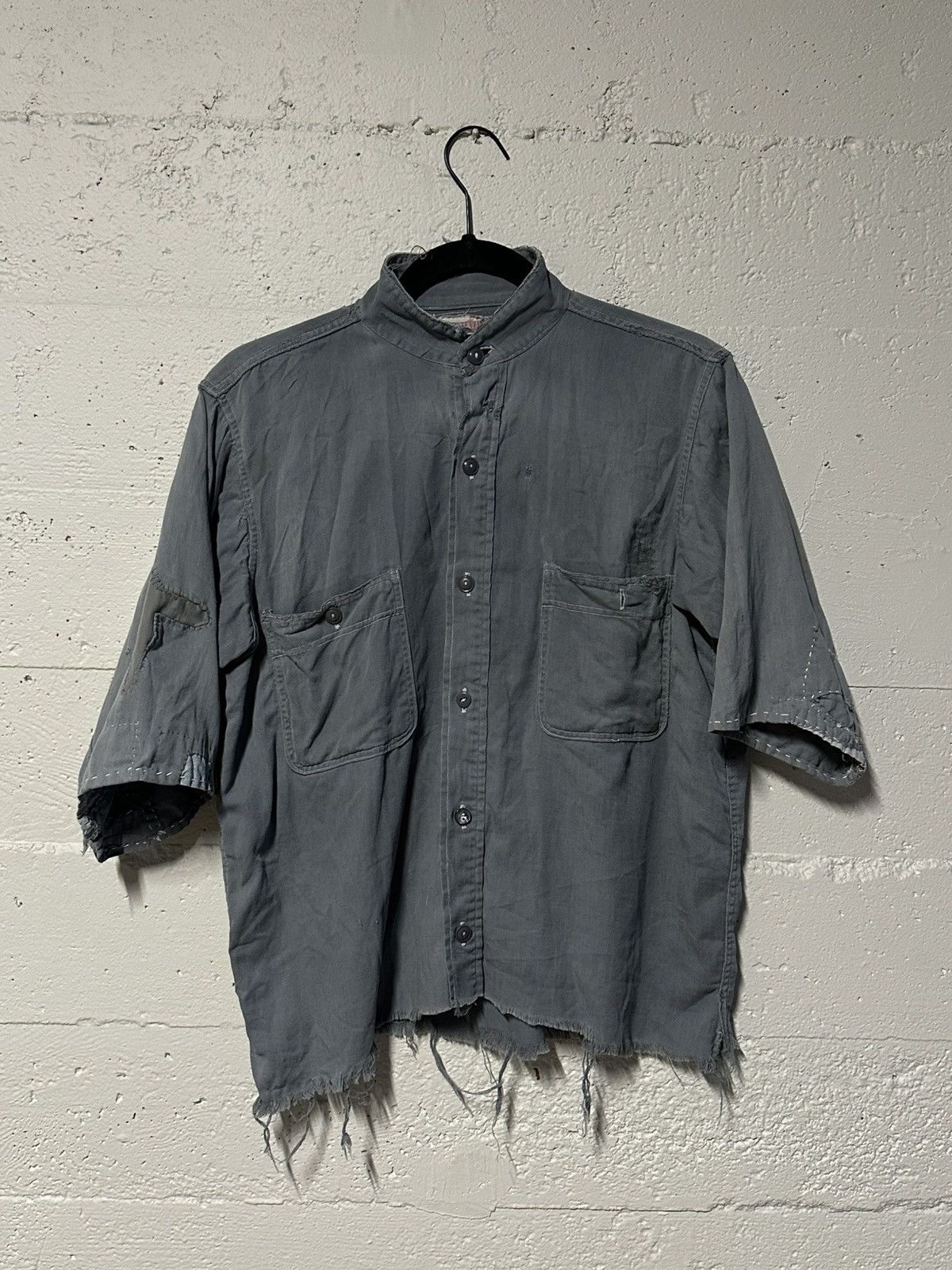 Vintage Thrashed 1940’s Red Hammer Button Up Repaired Size US M / EU 48-50 / 2 - 1 Thumbnail