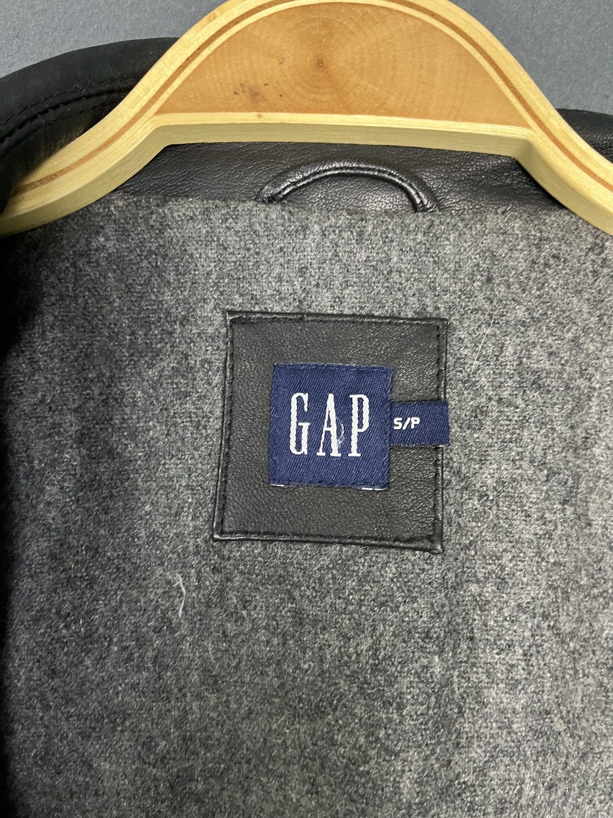 Gap GAP Zip Up Leather Jacket Black Vintage Size US S / EU 44-46 / 1 - 7 Thumbnail