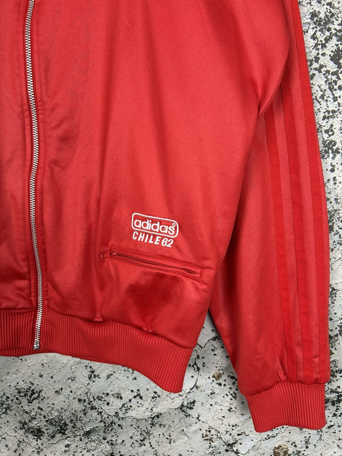Adidas Vintage Adidas Chile62 Red Tracksuit Sweatshirt Steetwear Size US L / EU 52-54 / 3 - 4 Thumbnail