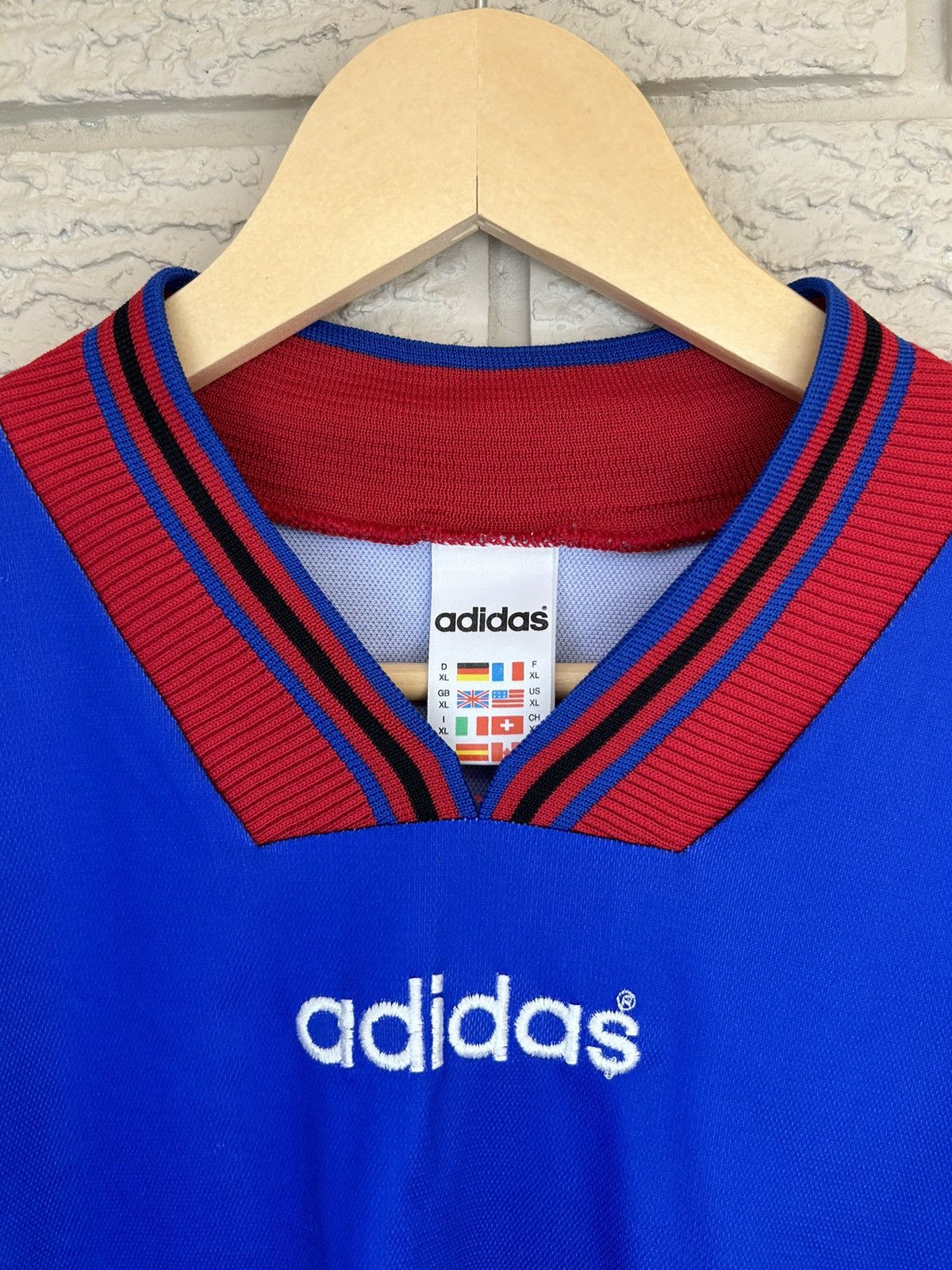 Adidas × Vintage Vintage 90s Adidas FC Bayern Munich Style Soccer Jersey Size US XL / EU 56 / 4 - 5 Thumbnail