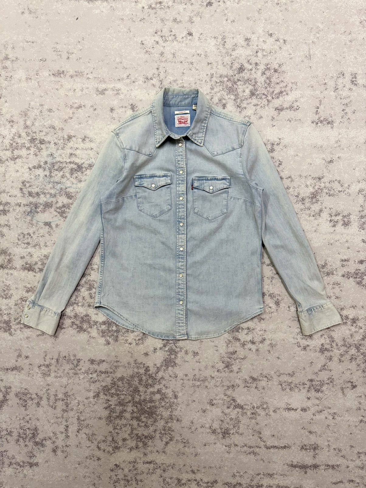 Levi's LEVI’S CLASSIC FIT SNAP BUTTON DENIM JEANS SHIRT Size XS / US 0-2 / IT 36-38 - 3 Thumbnail
