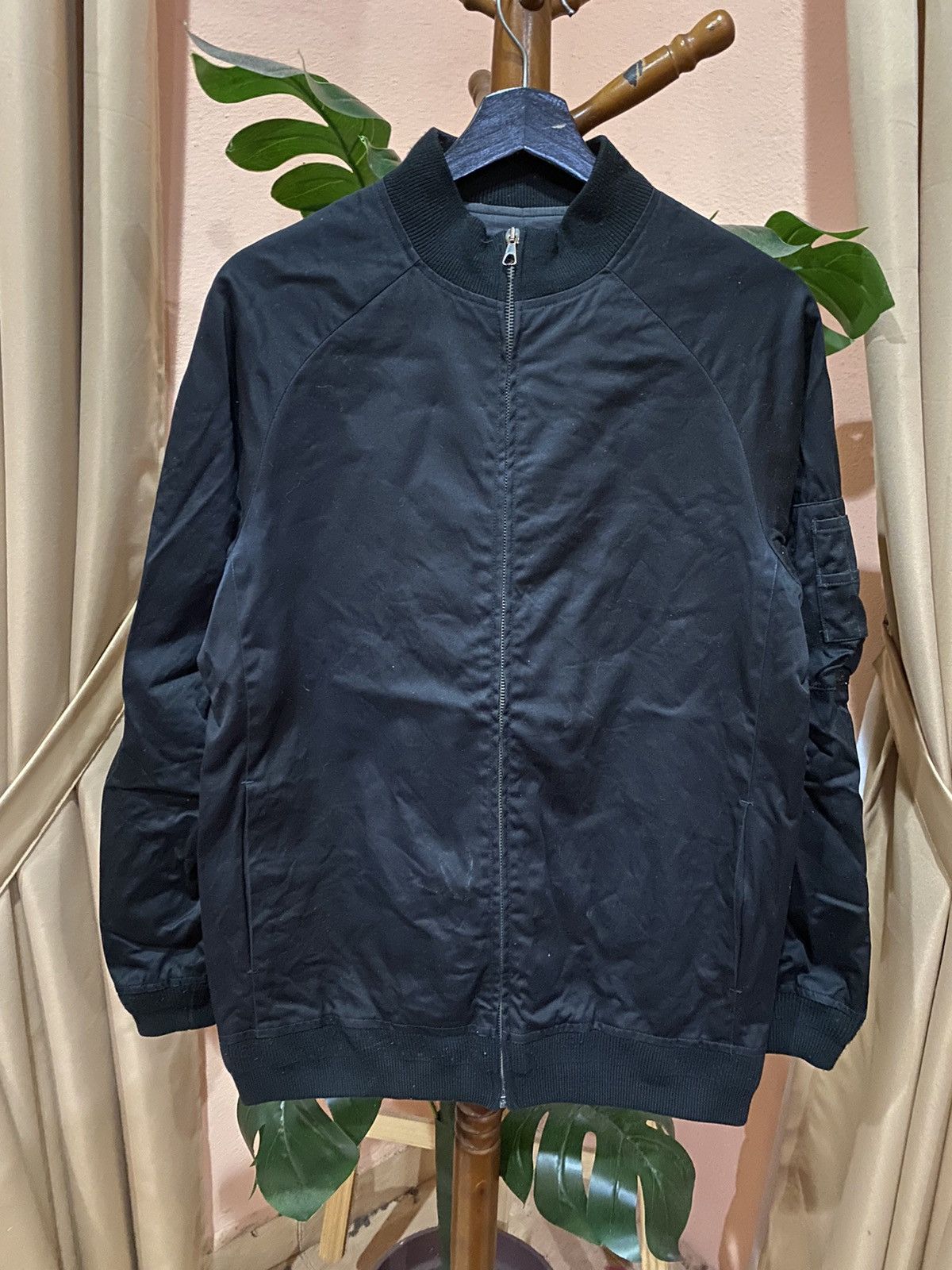 A.P.C. A.P.C. Black Bomber Jacket – Timeless Minimalist Style Size US XS / EU 42 / 0 - 1 Thumbnail