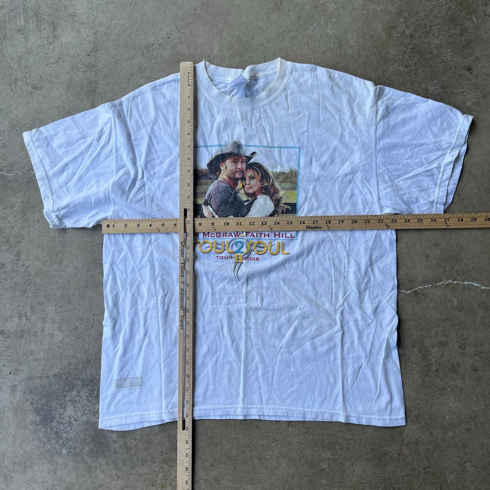 Vintage 2006 VTG Tim McGraw Faith Hill Music Tour T-Shirt XL STAINED Size US XL / EU 56 / 4 - 5 Thumbnail