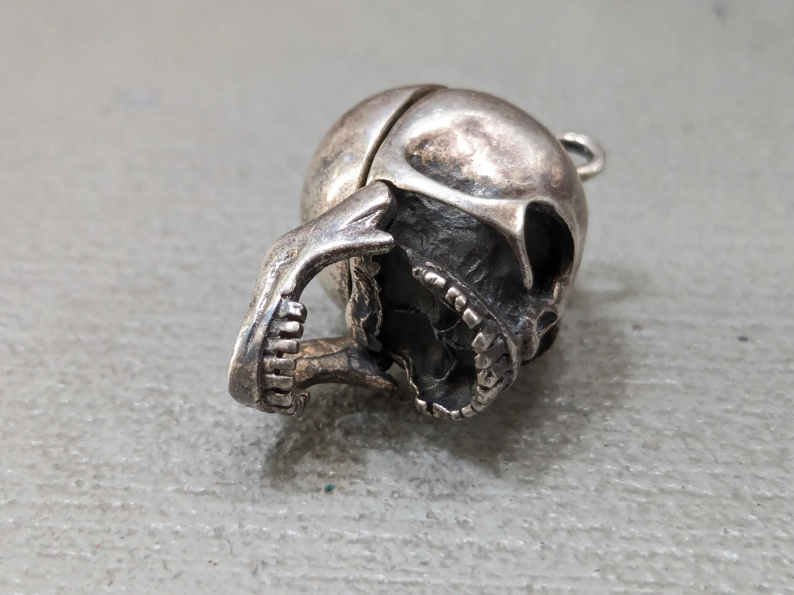 Vintage Vintage Skull Pendant Skeleton Locket Punk Rock Biker Y2K Size ONE SIZE - 8 Thumbnail