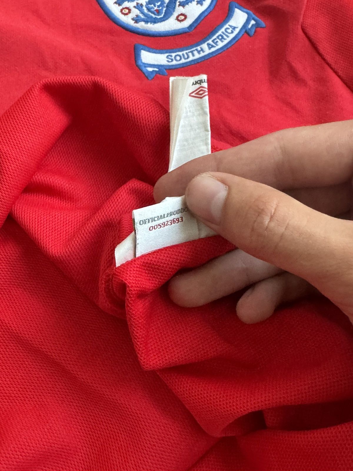 Umbro × Vintage Vintage Umbro England South Africa red jersey t-shirt Size US M / EU 48-50 / 2 - 8 Thumbnail