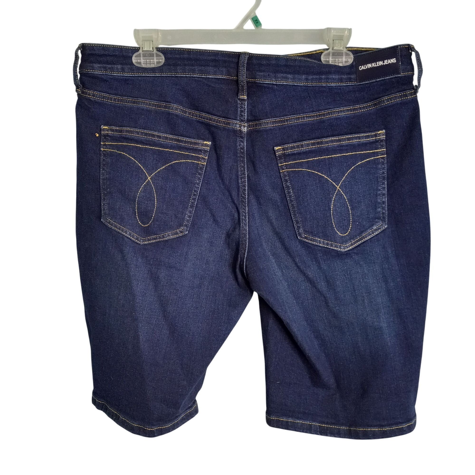 Calvin Klein Calvin Klein Jeans Size 14 Bermuda Shorts Womens Dark Wash D Size 36" / US 14 / IT 50 - 2 Thumbnail