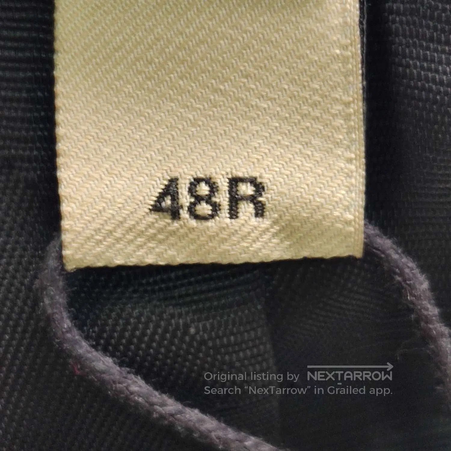 Burberry Burberry Wool Solid Lapel Suit Size 48. Size US S / EU 44-46 / 1 - 5 Thumbnail