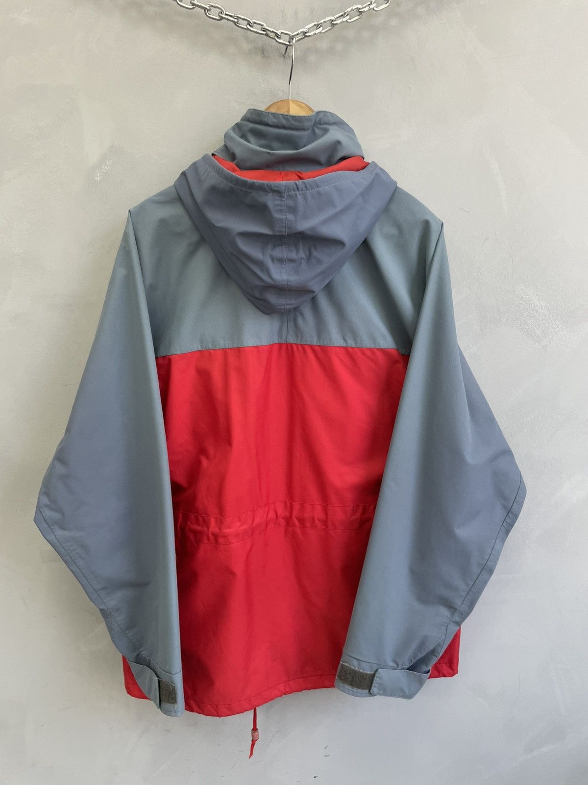 Berghaus Retro 90s Gore Tex Berghaus rain hood jacket rare hype Size US L / EU 52-54 / 3 - 7 Thumbnail