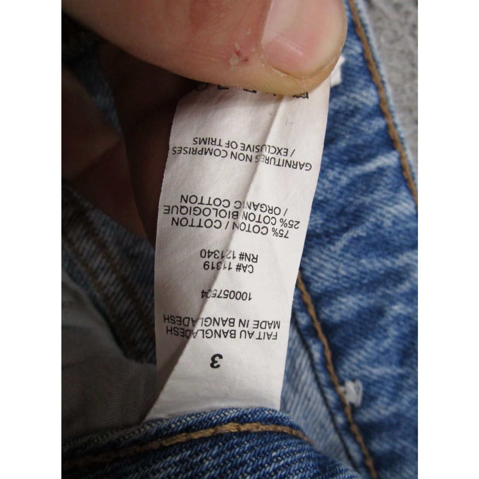 Garage Garage Denim High Rise Distressed Denim Mom Jeans Womens Size 3/26 Medium Wash Size 26" / US 2 / IT 38 - 5 Thumbnail
