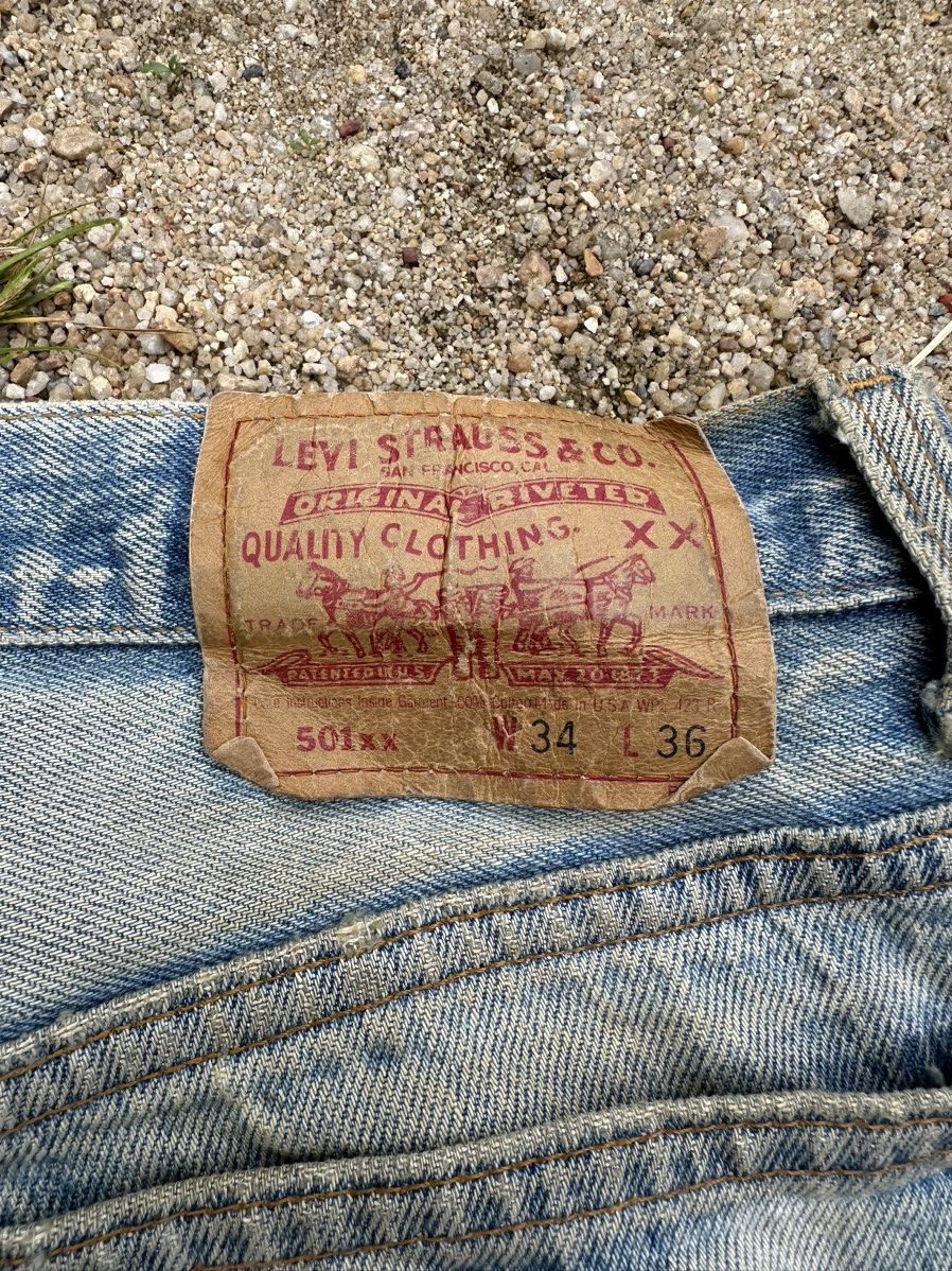 Levi's × Vintage Vtg Levis 501xx distress denim Size US 33 - 11 Thumbnail