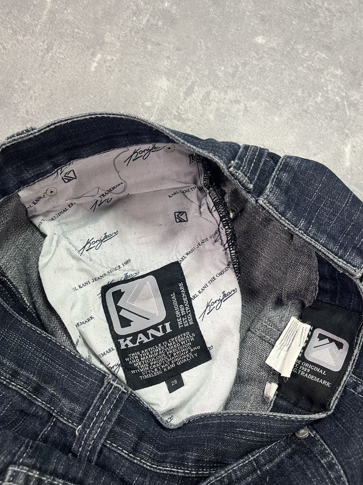 Karl Kani Karl Kani Clock Embroidered Baggy Denim Shorts Jorts 28 30 Size US 30 / EU 46 - 7 Thumbnail