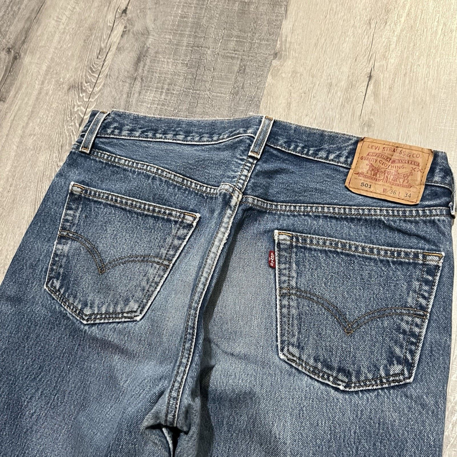 Levi's VTG Levis 501 Jeans Faded Blue Y2K Button Fly Jeans Size US 35 - 5 Thumbnail