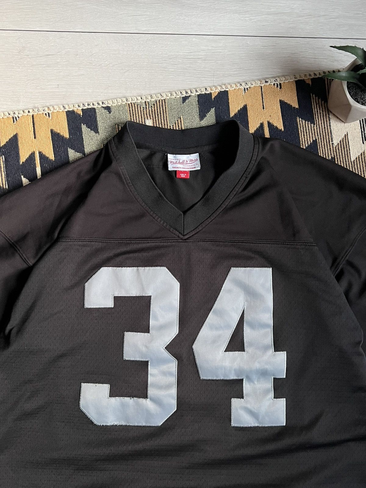Mitchell & Ness Mitchell & Ness NFL Oakland Raiders Throwback Jackson Jersey Size US XL / EU 56 / 4 - 5 Thumbnail