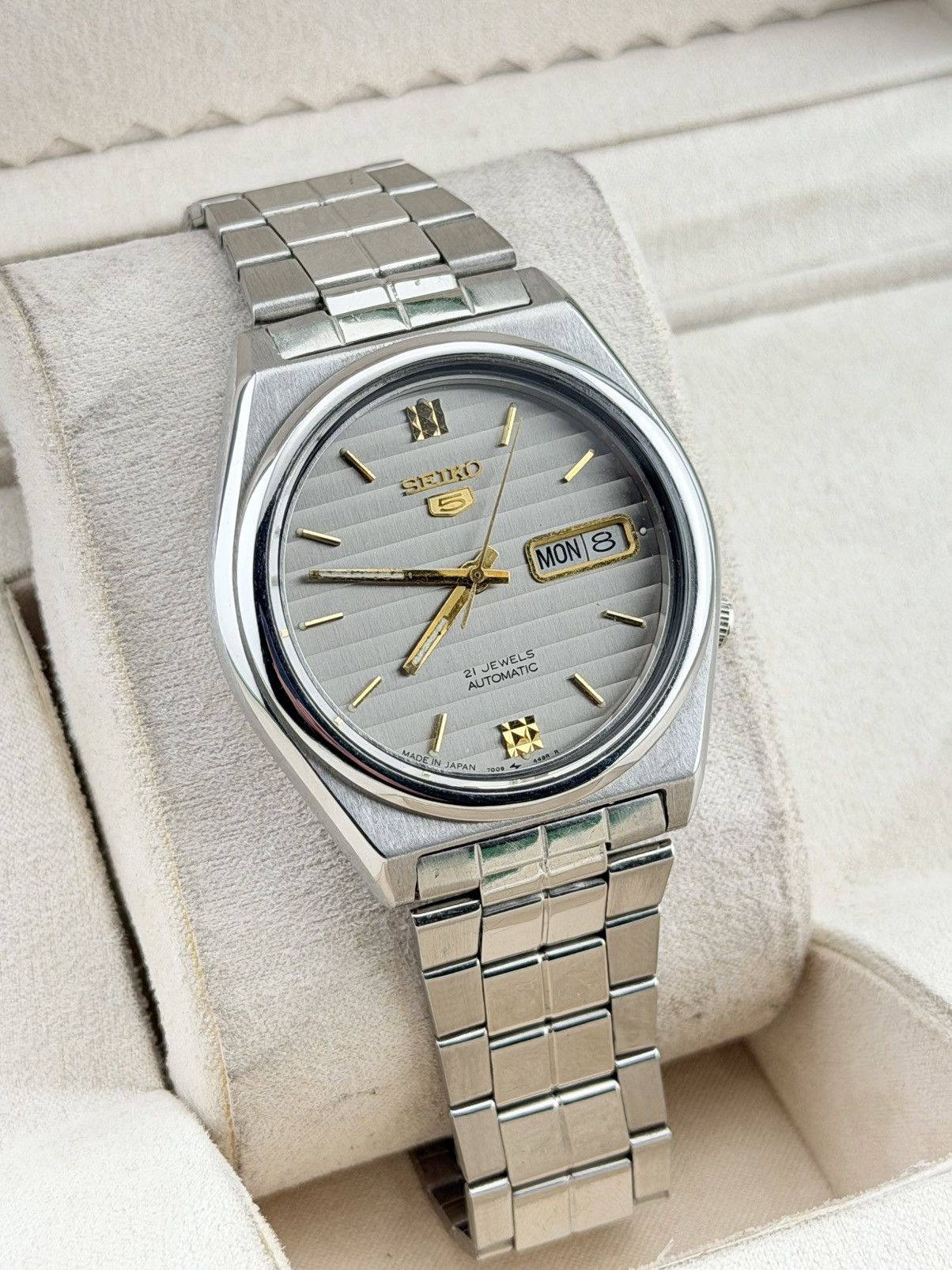 Seiko Vintage Seiko 5 Watch Automatic Gray Dial Wristwatch Size 36 - 2 Thumbnail