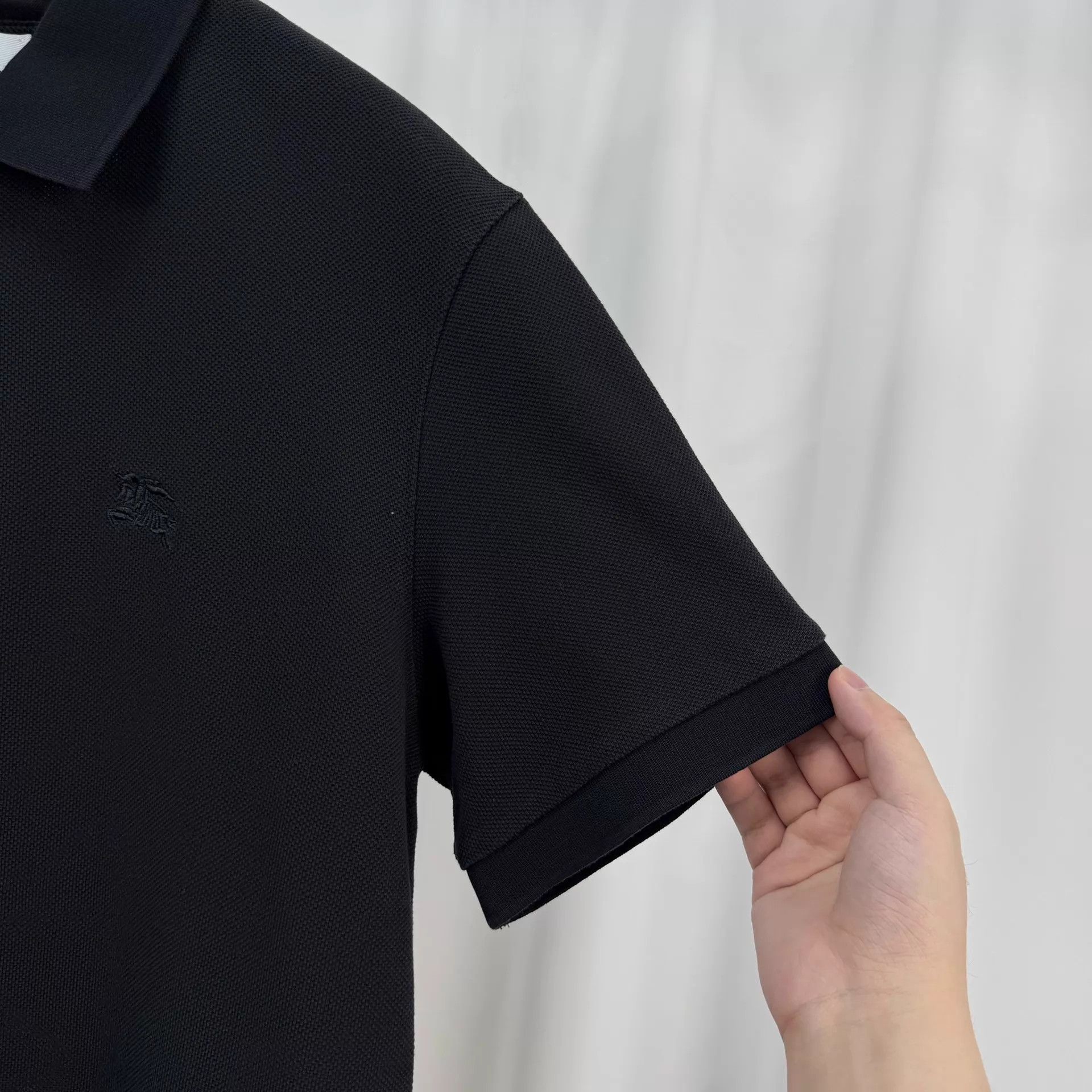 Burberry Burberry Embroidered Horse Check Polo L 98 New Size US L / EU 52-54 / 3 - 3 Thumbnail