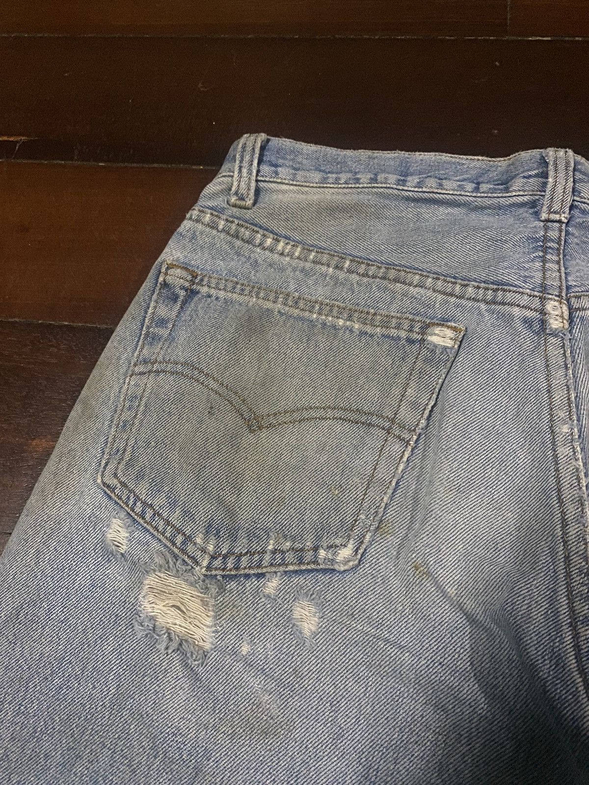 Levi's Vintage Clothing FIRE 🔥 VINTAGE 70s 80s LEVIS 501 DESTROY DISTRESSED RIPPED Size US 32 / EU 48 - 19 Thumbnail