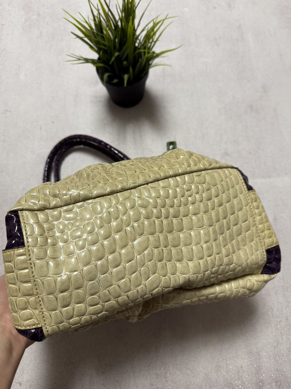 Guess × Vintage Vintage Guess Bag Crossbody Rhinestones Women Luxury Rare Size ONE SIZE - 7 Thumbnail