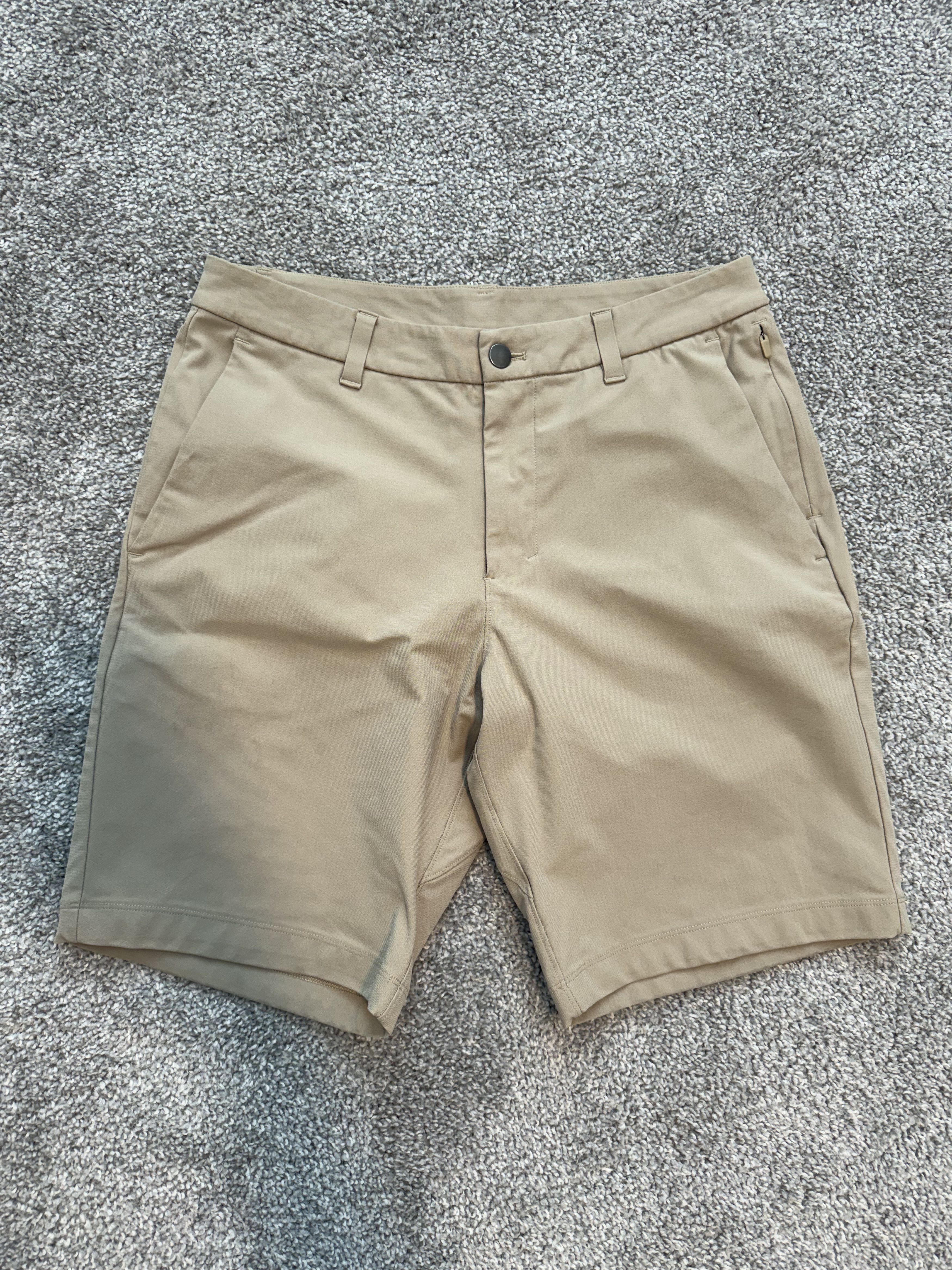 Lululemon Commission Short Classic 9" Size US 30 / EU 46 - 1 Thumbnail