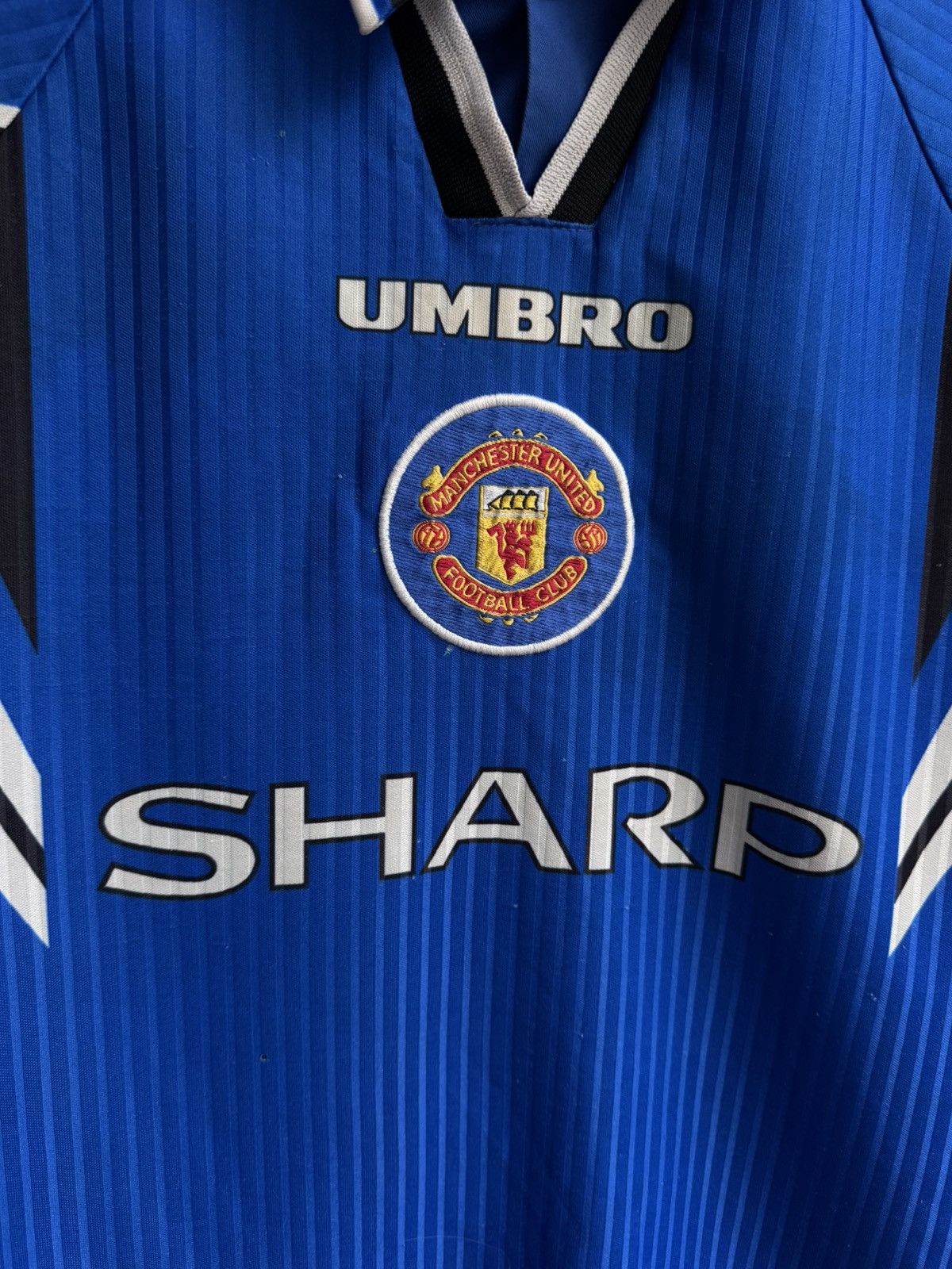 Umbro MANCHESTER UNITED 1996 1997 THIRD SHIRT FOOTBALL SOCCER Size US M / EU 48-50 / 2 - 5 Thumbnail