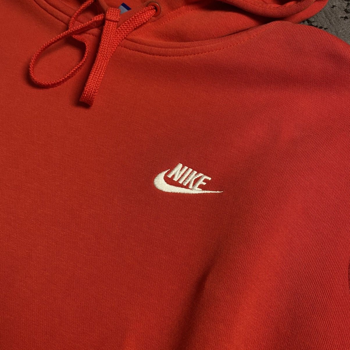 Nike Red Small Logo Hoodie 🔥