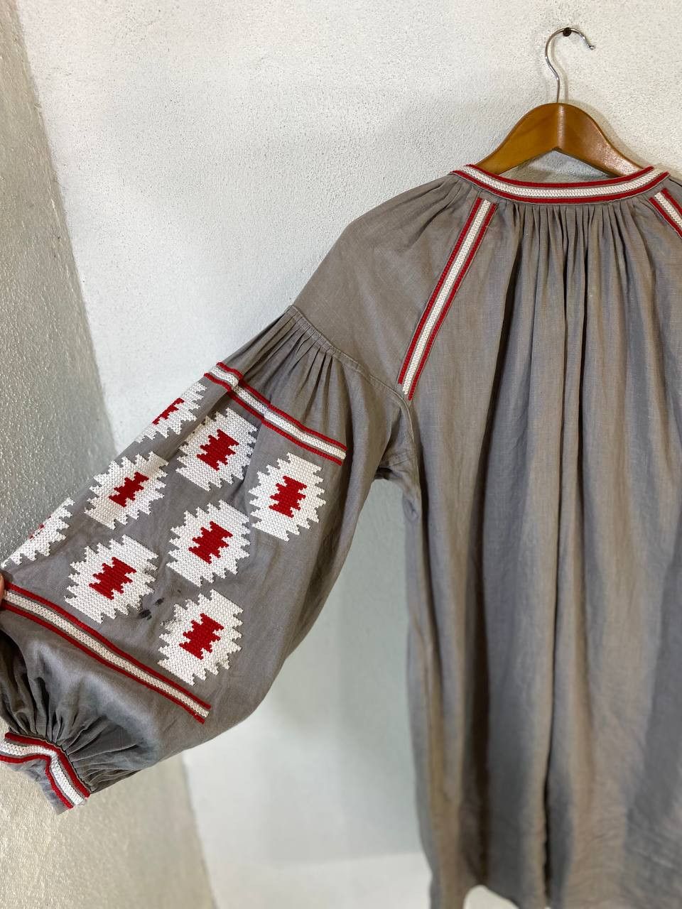 Japanese Brand vintage japanese brand jumper navajo design Size US L / EU 52-54 / 3 - 11 Thumbnail