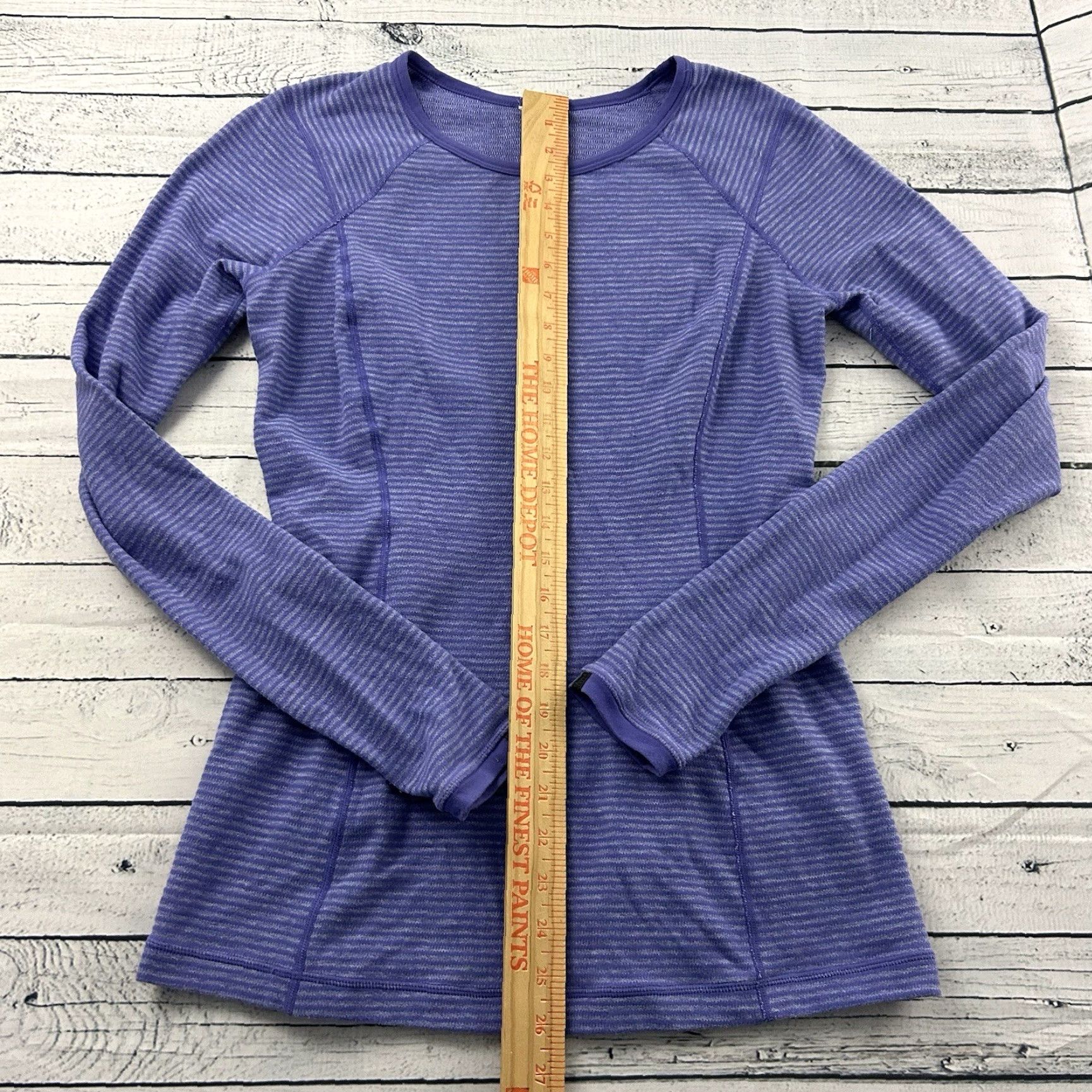 Lululemon Lululemon Long Sleeve Reversible Sweatshirt Women 8 Purple Striped Cowl Neck Thumb Holes Pullover Activewear Size M / US 6-8 / IT 42-44 - 2 Thumbnail