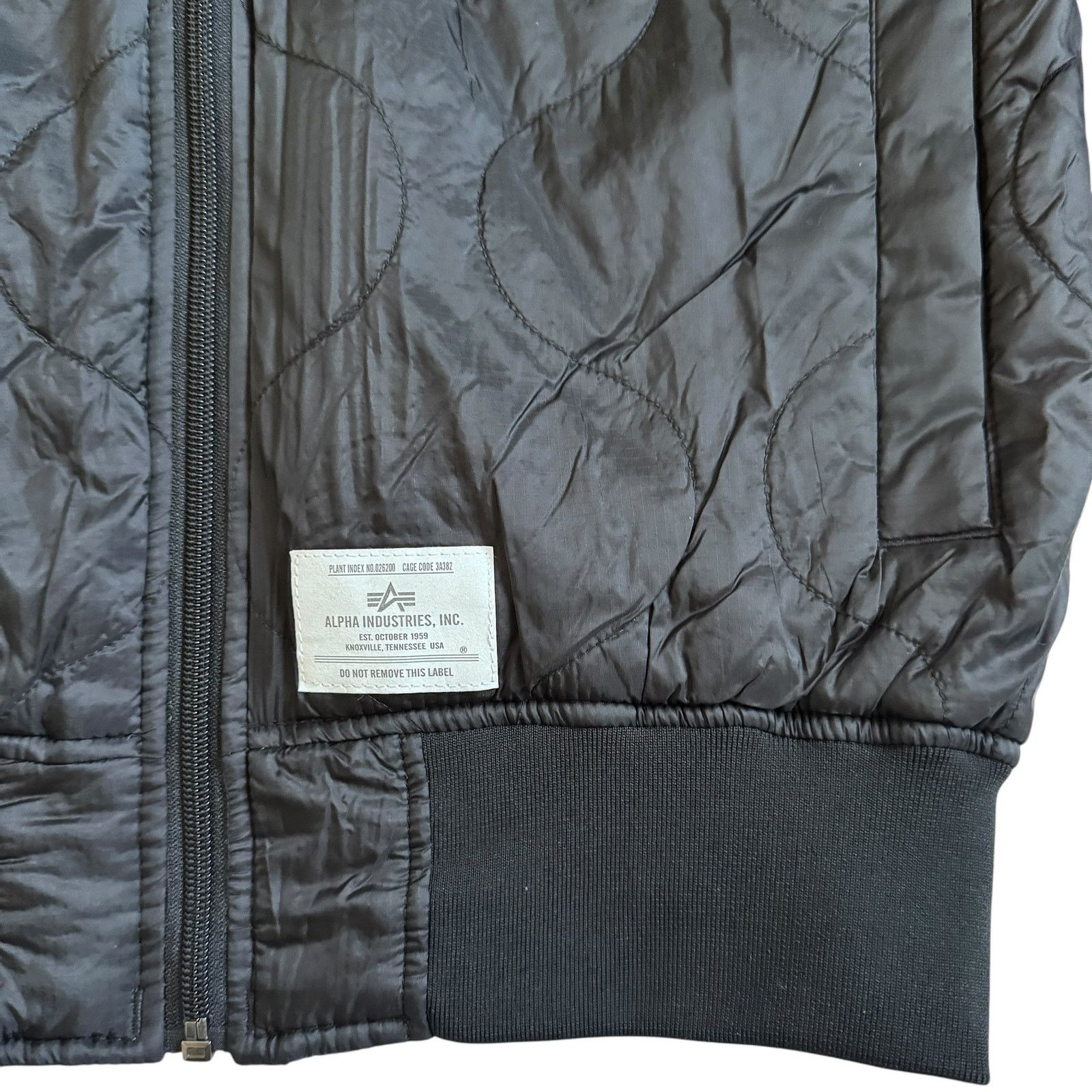 Alpha Industries Alpha Industries L-2B Quilted Flight Jacket Black Size US M / EU 48-50 / 2 - 6 Thumbnail