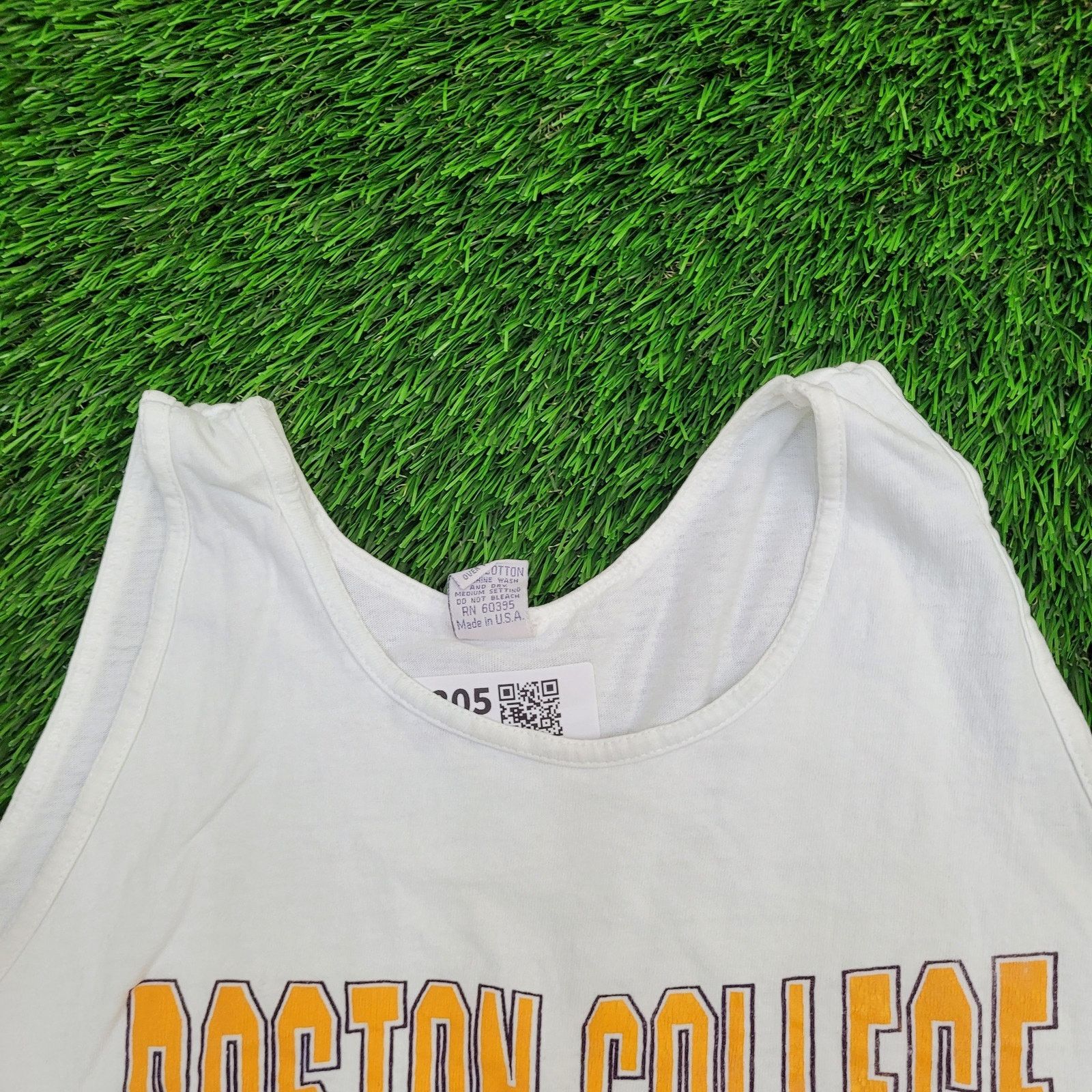 The Game Vintage Boston College Eagles Tank-Top Large 22x25 Crop USA Size US L / EU 52-54 / 3 - 7 Thumbnail