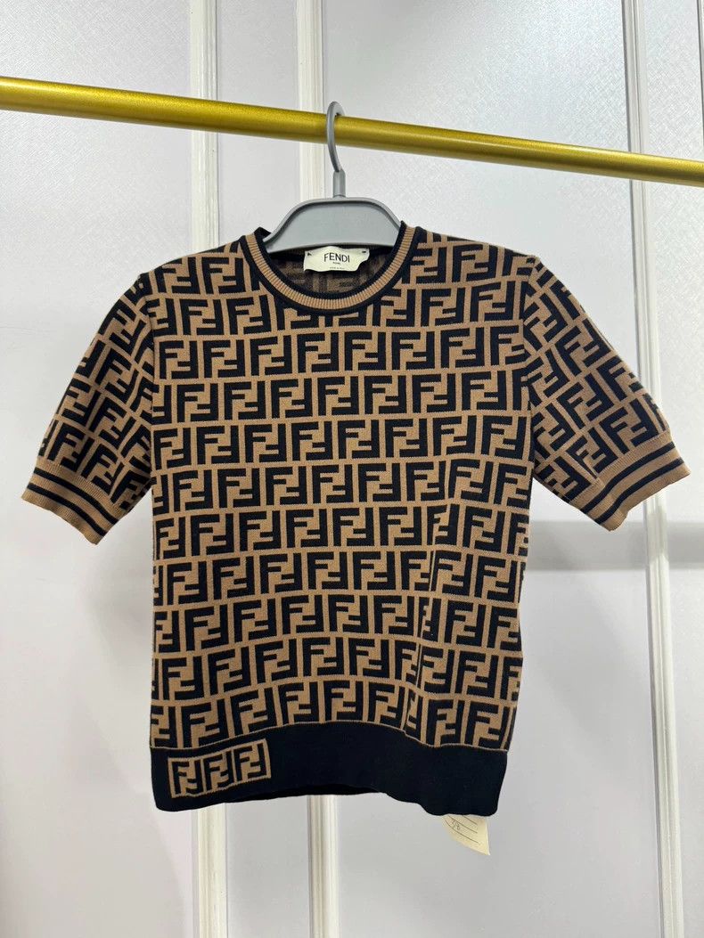 Fendi size 38 Knitwear